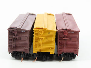 LOT of 3 N Scale Micro-Trains MTL MKT/CB&Q/MILW Railroad Stock Cars