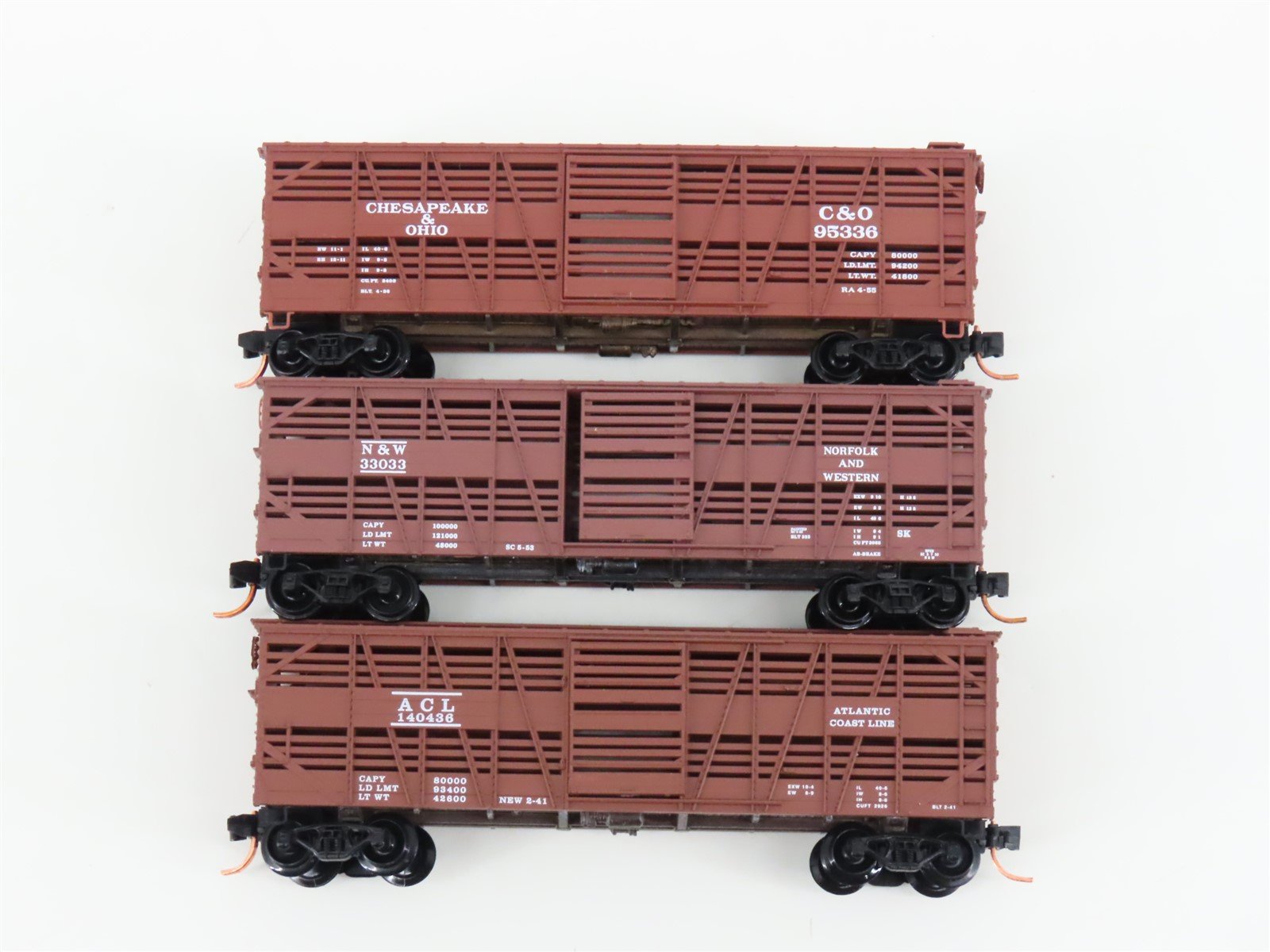 LOT of 3 N Scale Micro-Trains MTL N&W/ACL/C&O Railroad Stock Cars