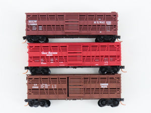 LOT of 3 N Scale Micro-Trains MTL GN/MILW/CP Railroad Stock Cars