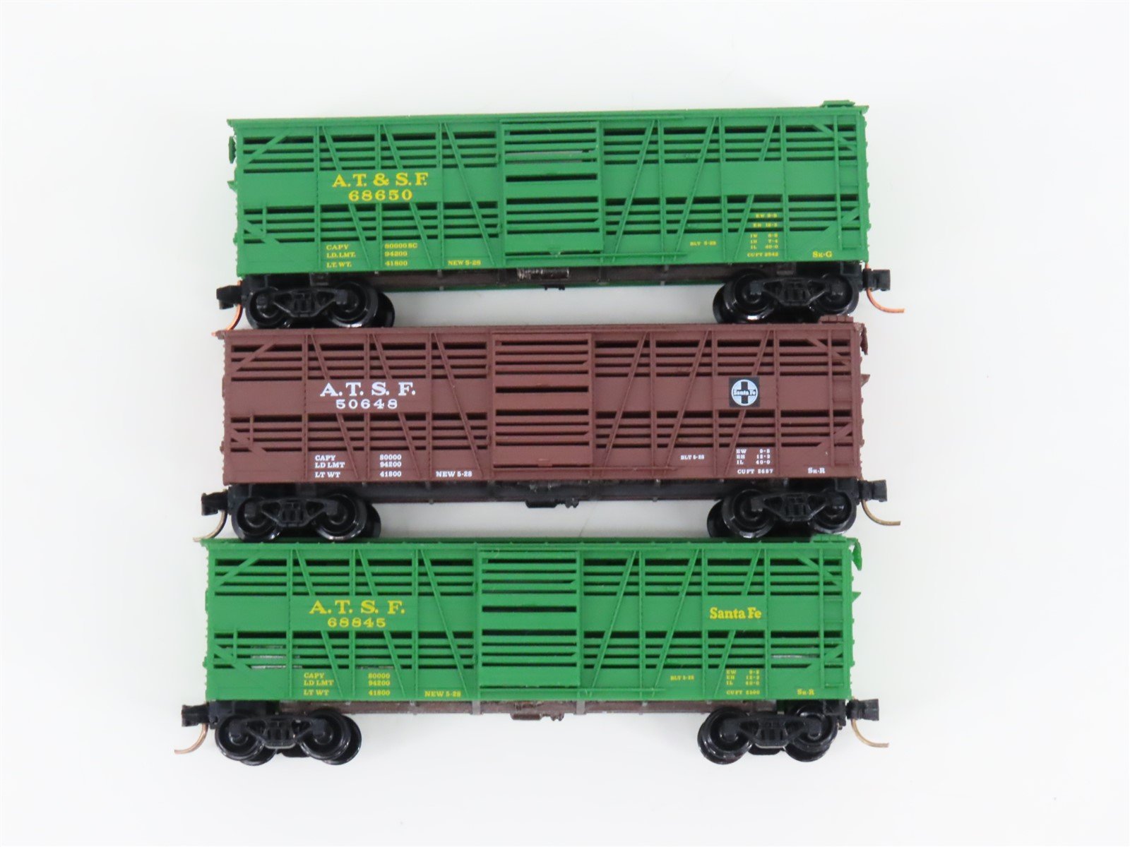 LOT of 3 N Scale Micro-Trains MTL ATSF Santa Fe Railroad Stock Cars