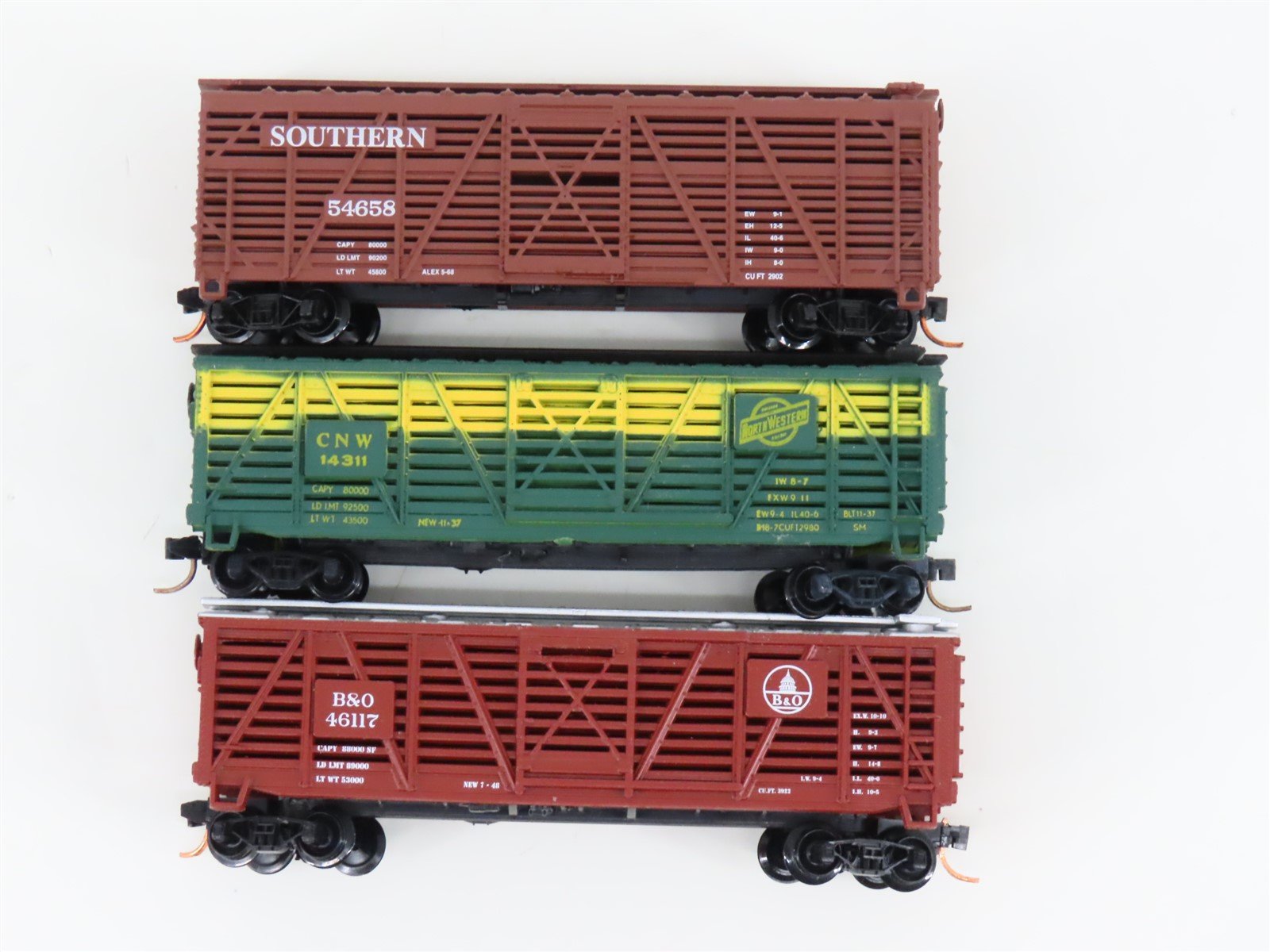 LOT of 3 N Scale Bachmann & Atlas B&O/CNW/SOU Railroad Stock Cars