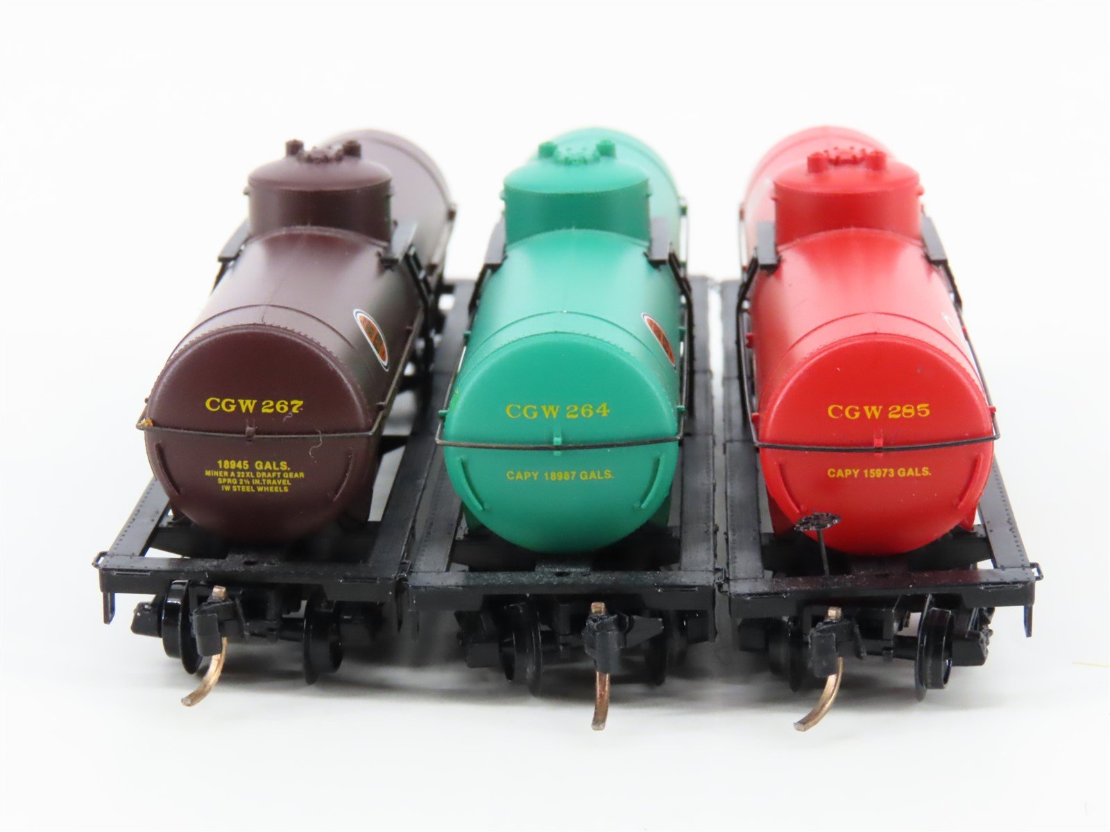LOT of 3 N Micro-Trains MTL CGW Chicago Great Western Single Dome Tank Cars