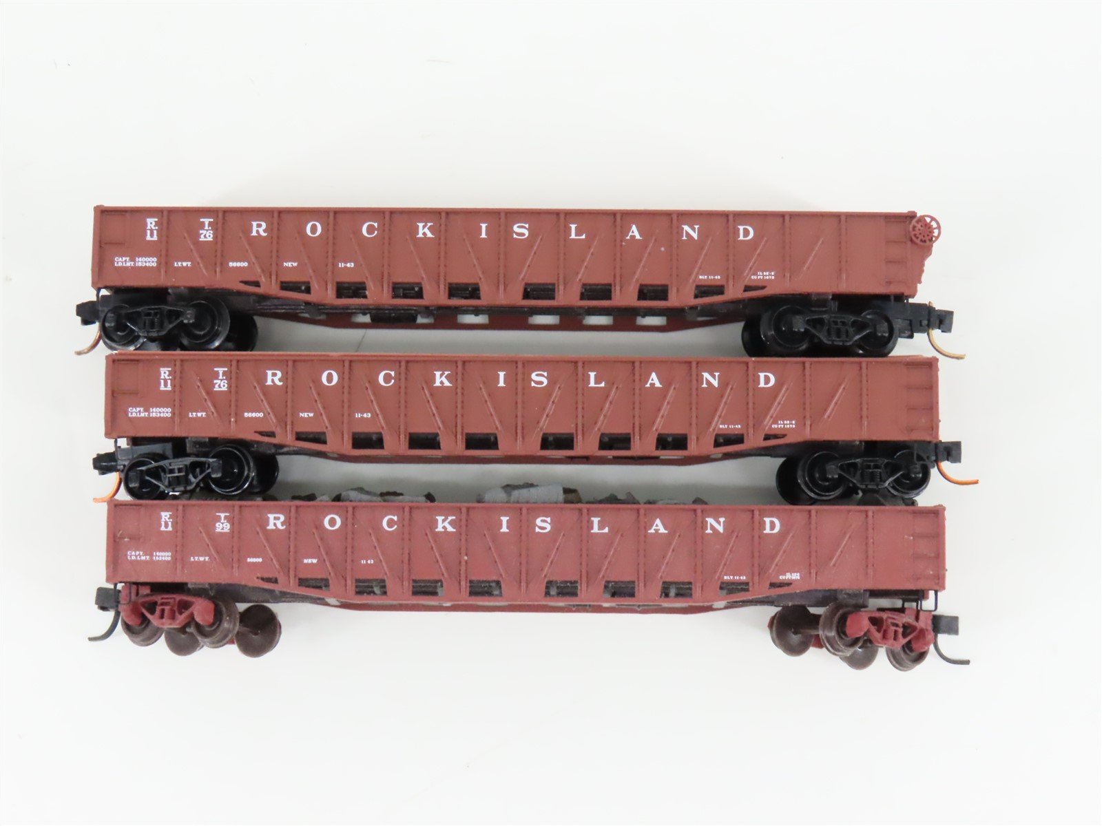 LOT of 3 N Scale Micro-Trains MTL RI Rock Island Gondola Cars w/ Loads