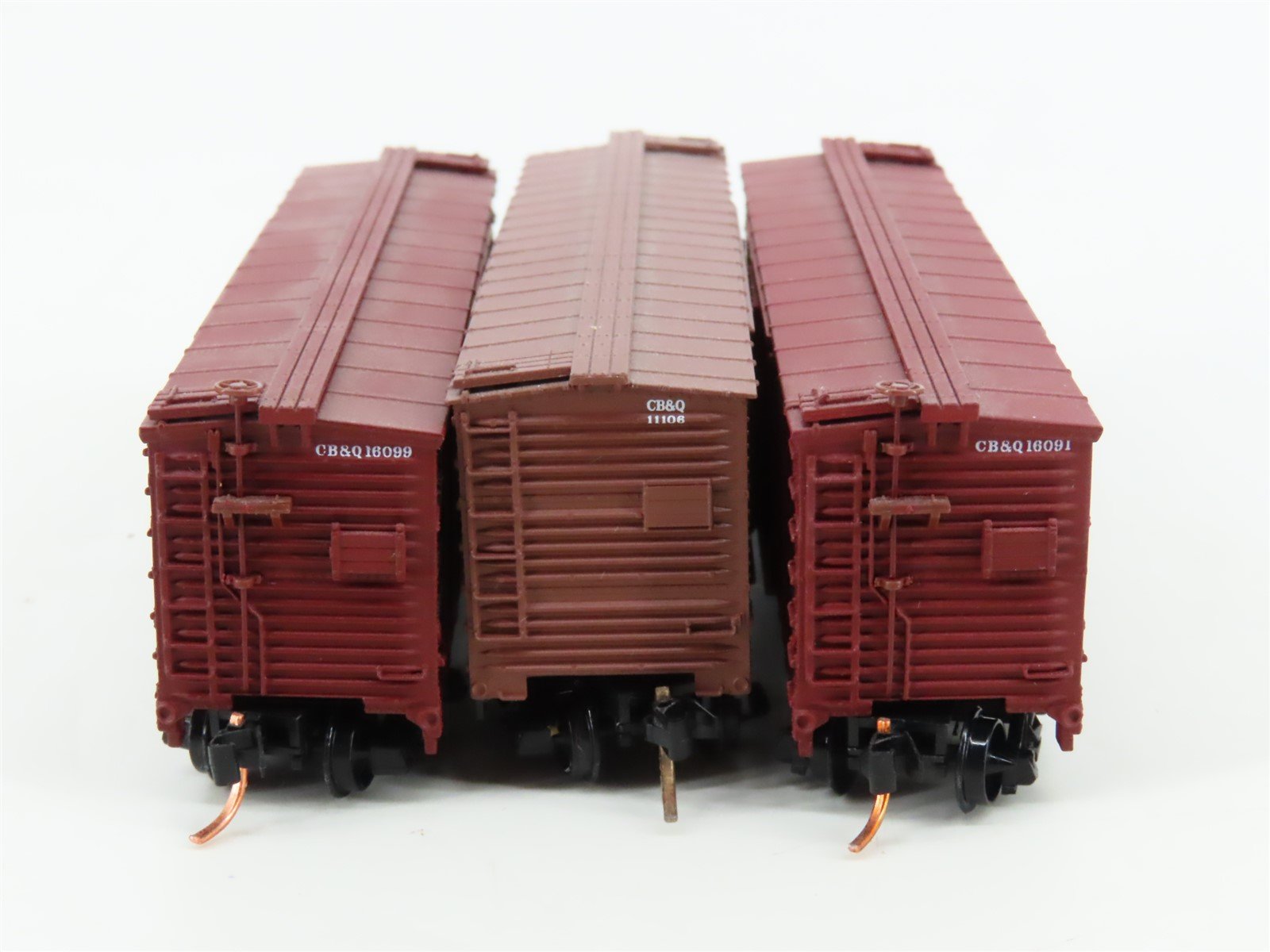 LOT of 3 N Scale Micro-Trains MTL/Atlas CBQ Burlington 40' Woodside Boxcars