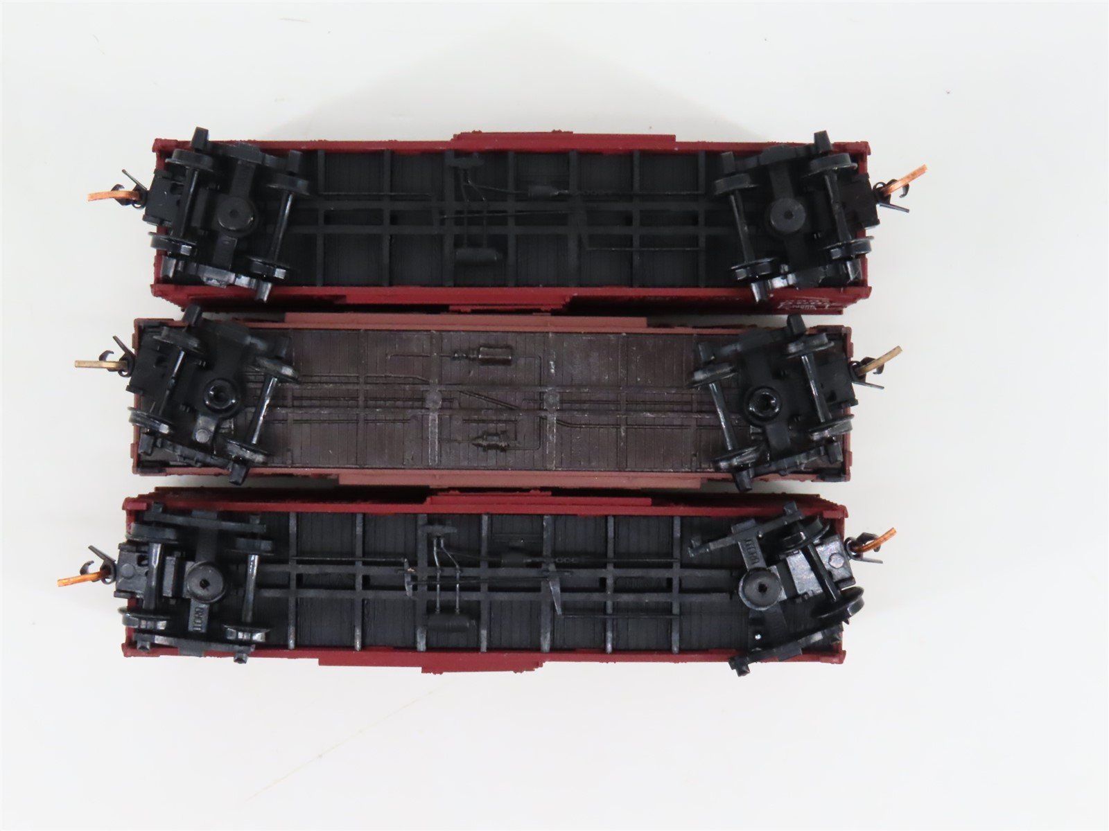 LOT of 3 N Scale Micro-Trains MTL/Atlas CBQ Burlington 40' Woodside Boxcars