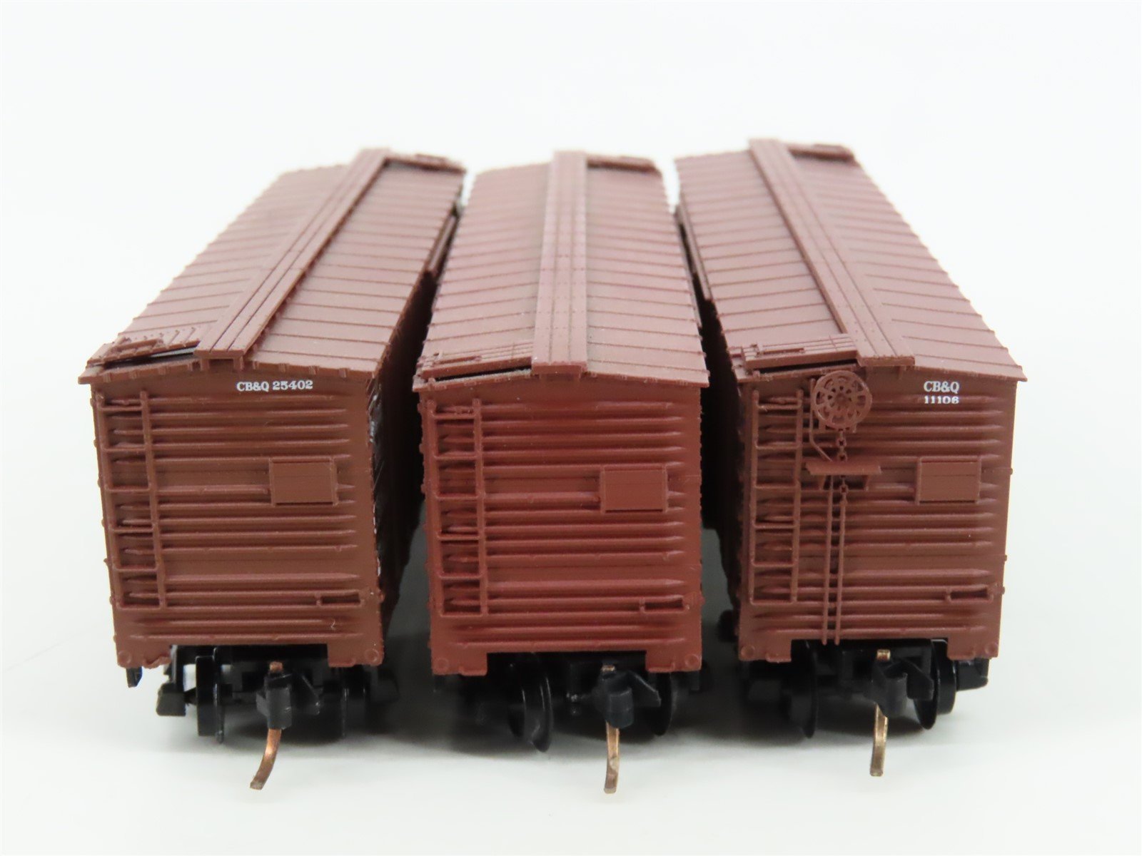 LOT of 3 N Scale Micro-Trains MTL CBQ Burlington 40' Woodside Boxcars