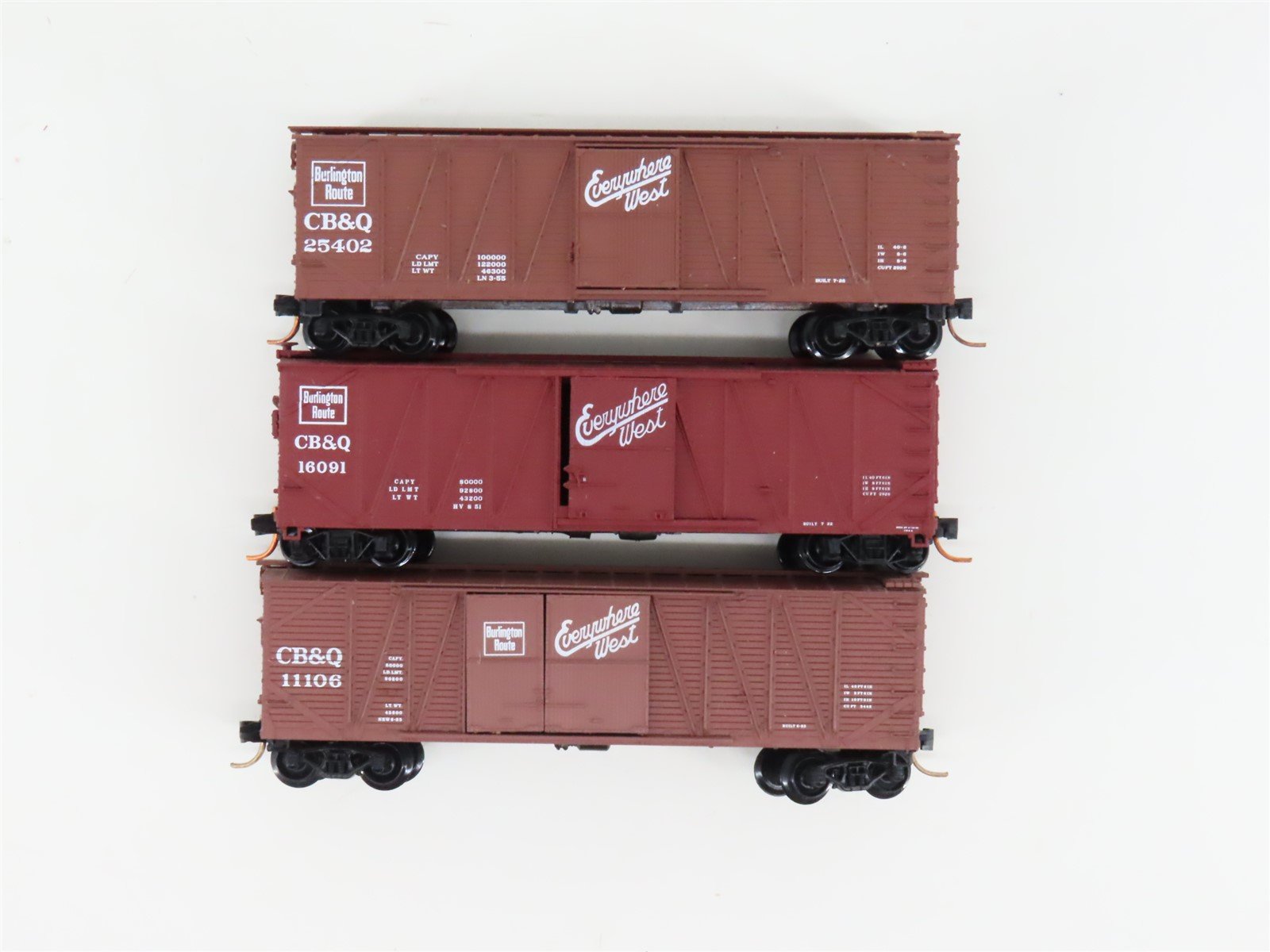 LOT of 3 N Scale Micro-Trains MTL/Atlas CBQ Burlington 40' Woodside Boxcars