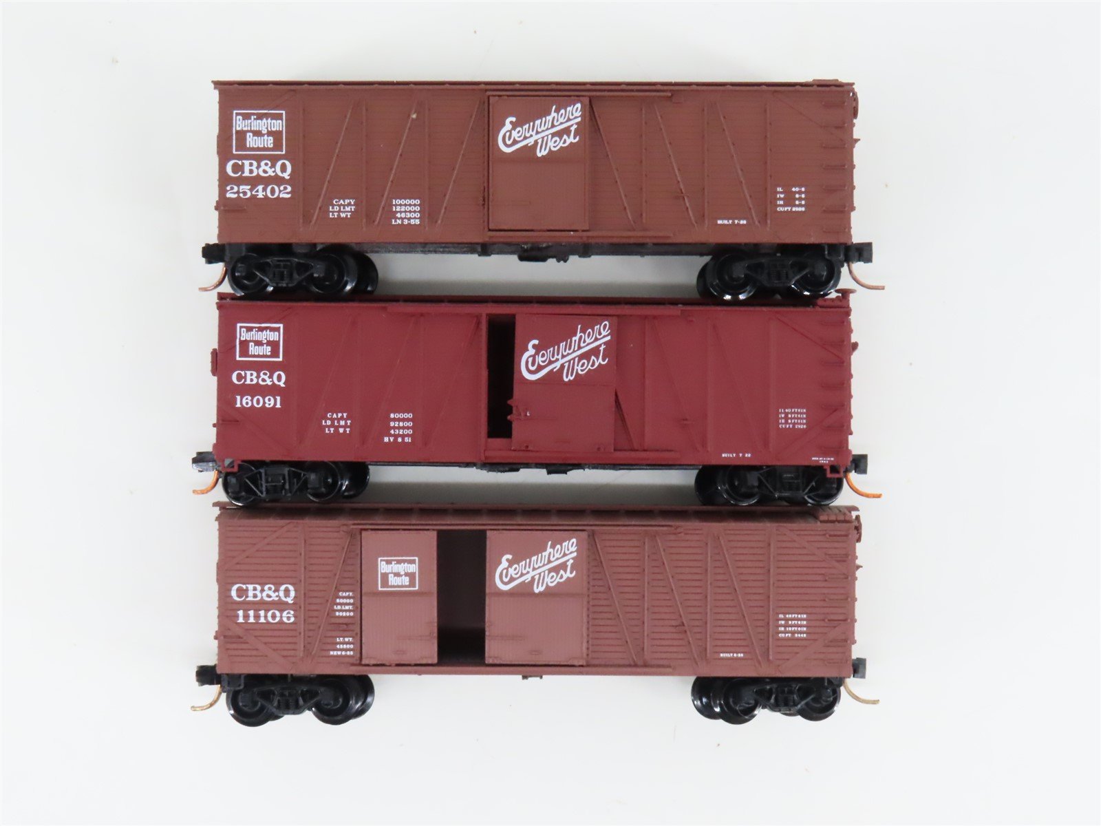 LOT of 3 N Scale Micro-Trains MTL/Atlas CBQ Burlington 40' Woodside Boxcars