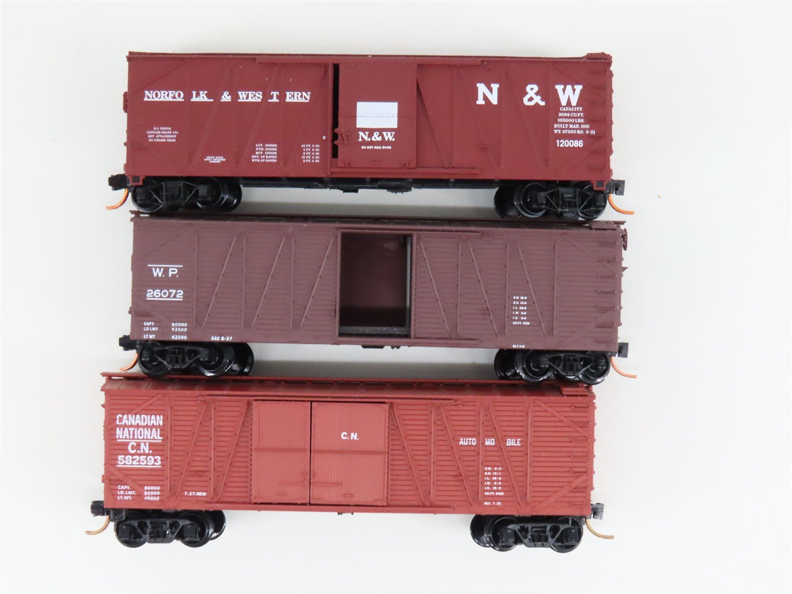 LOT of 3 N Scale Micro-Trains/Atlas CN/N&W/WP Railways 40' Woodside Boxcars