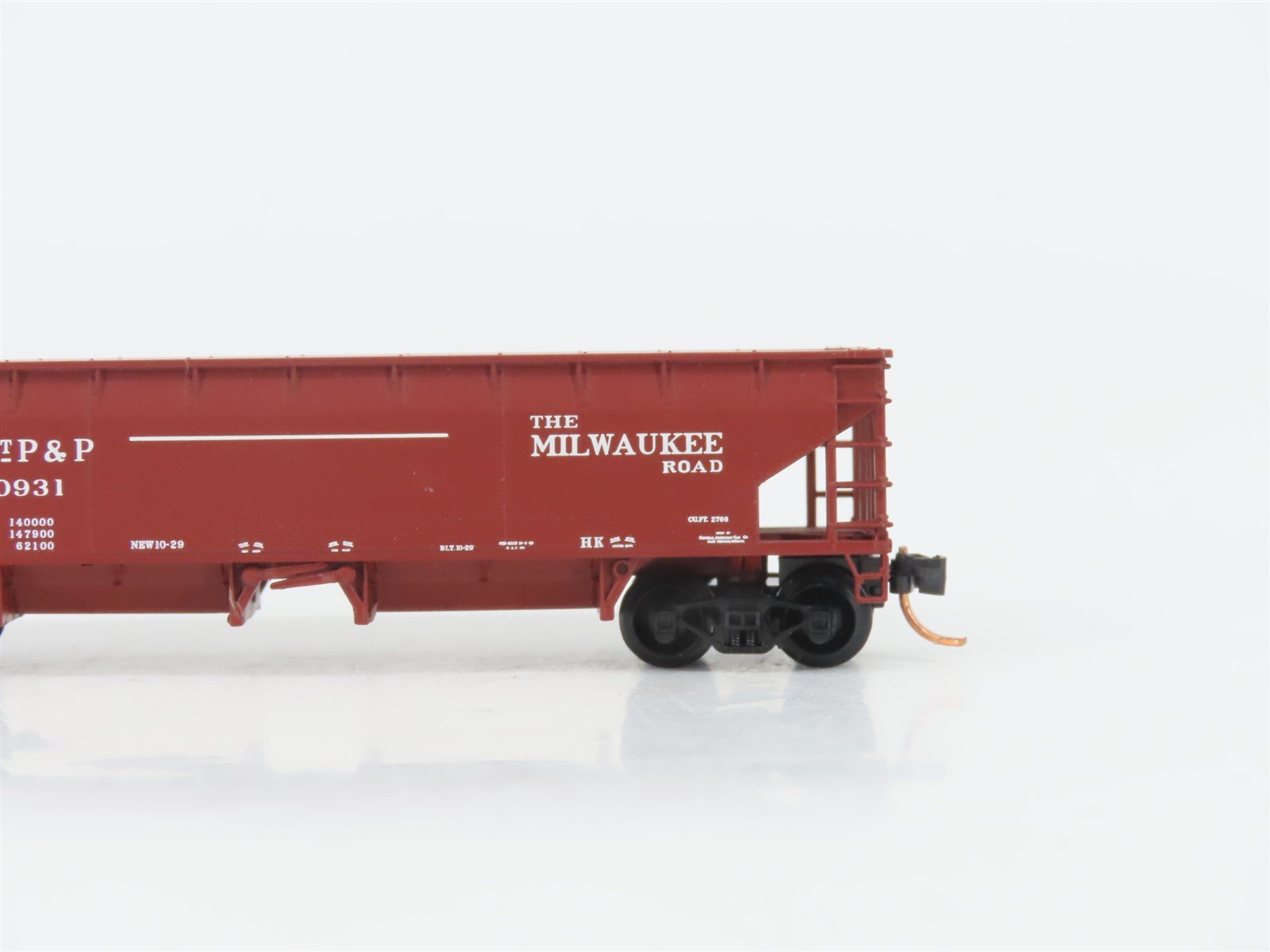 LOT of 3 N Scale Atlas CMSTP&P/RI/ATSF Open 2-Bay Hoppers