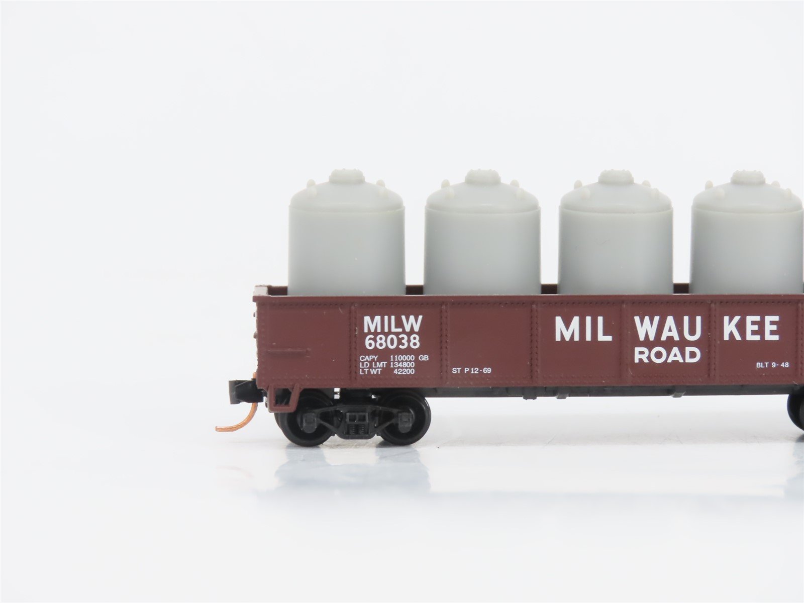 LOT of 3 N Scale Atlas MP/MILW/GN Open Gondolas w/ Loads