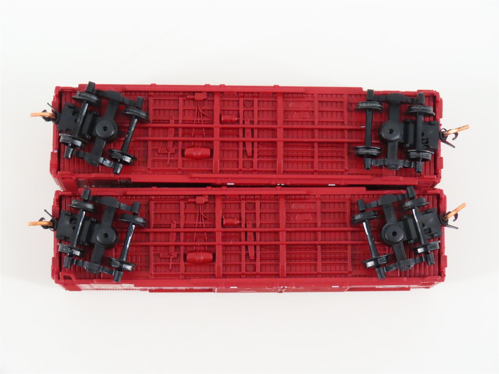 LOT of 2 N Scale Atlas GN Great Northern Railway Double Door Box Cars