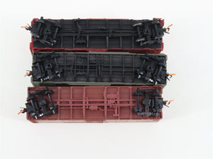 LOT of 3 N Scale Deluxe Innovations, Micro-Trains, & Intermountain CB&Q Box Cars