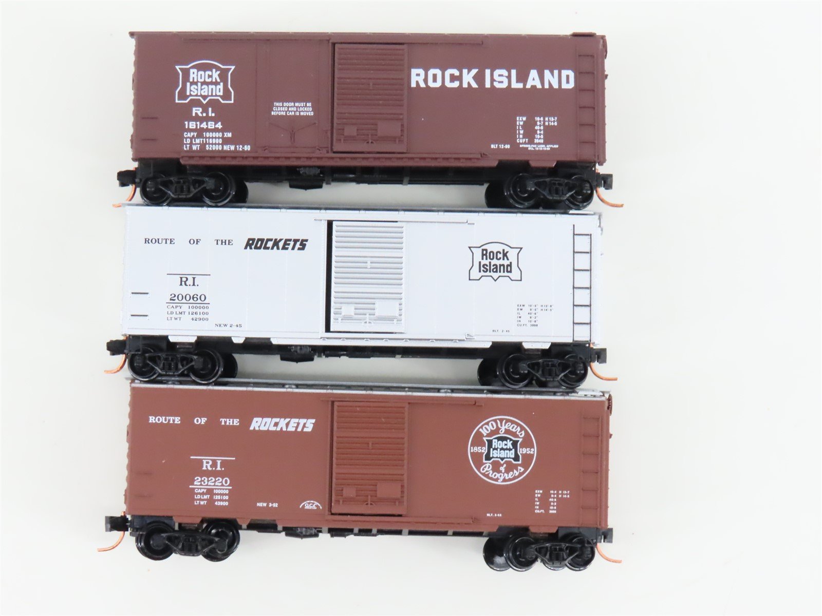 LOT of 3 N Scale Micro-Trains MTL RI Rock Island Route of the Rockets Box Cars