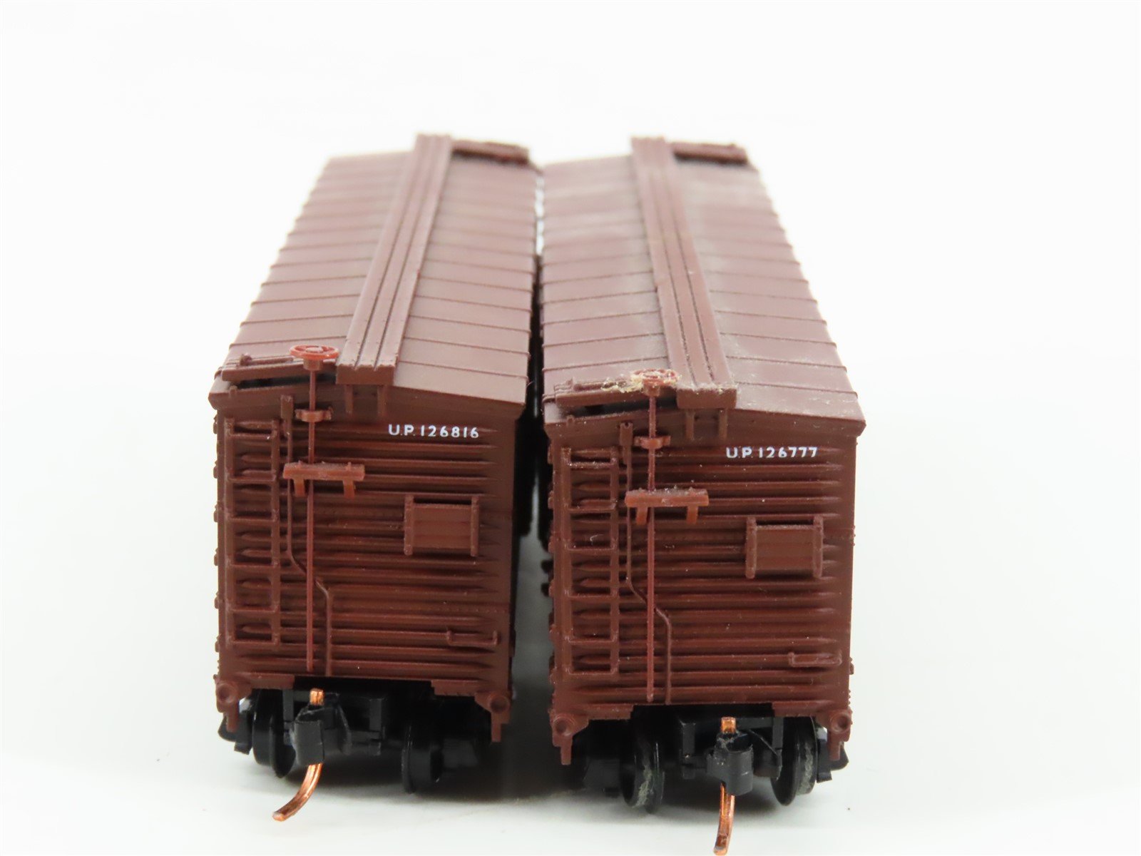 LOT of 2 N Scale Micro-Trains MTL UP Union Pacific Woodside 40' Boxcars