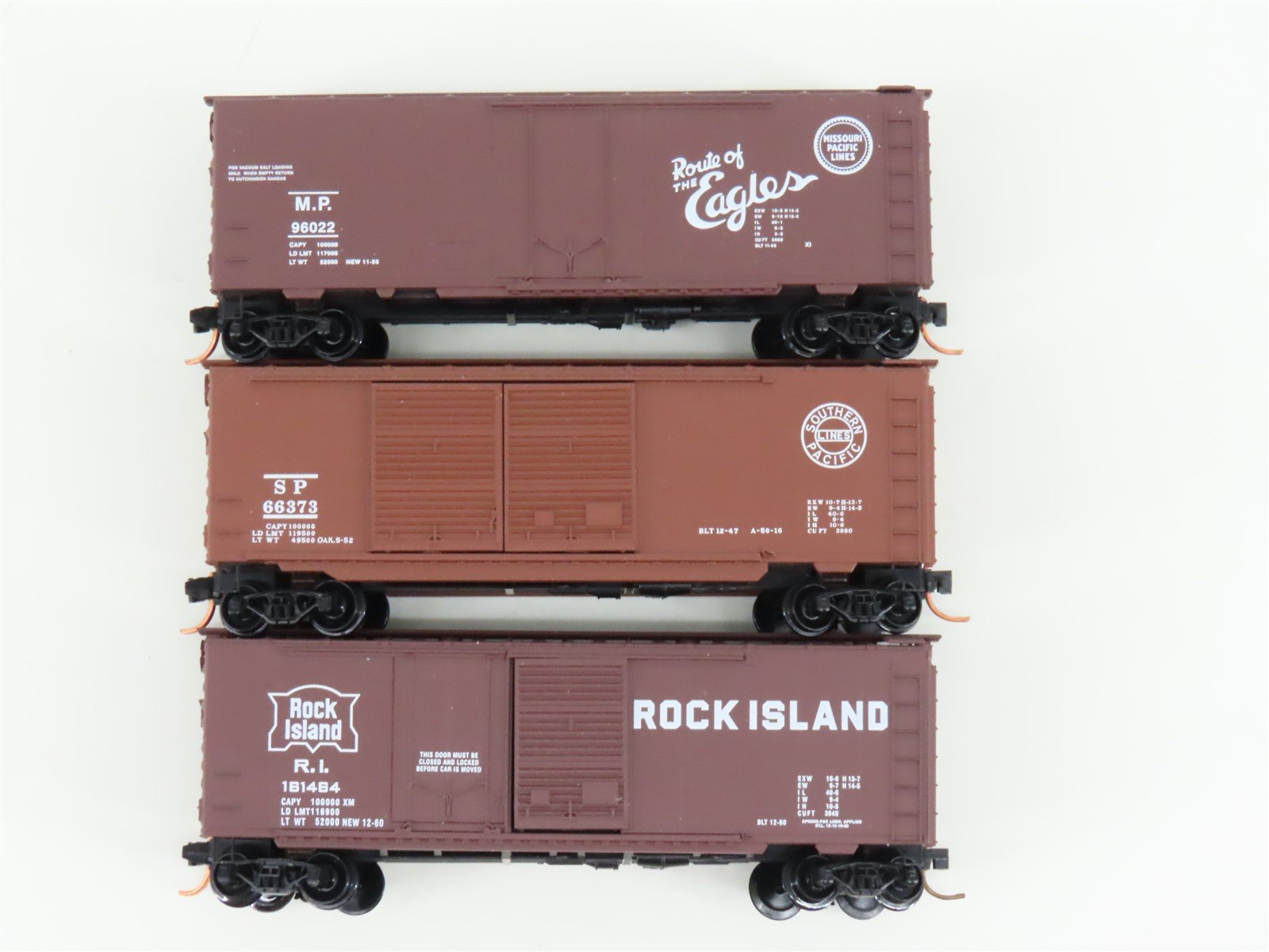 LOT of 3 N Scale Micro-Trains MTL MP/SP/RI Railways 40' Boxcars