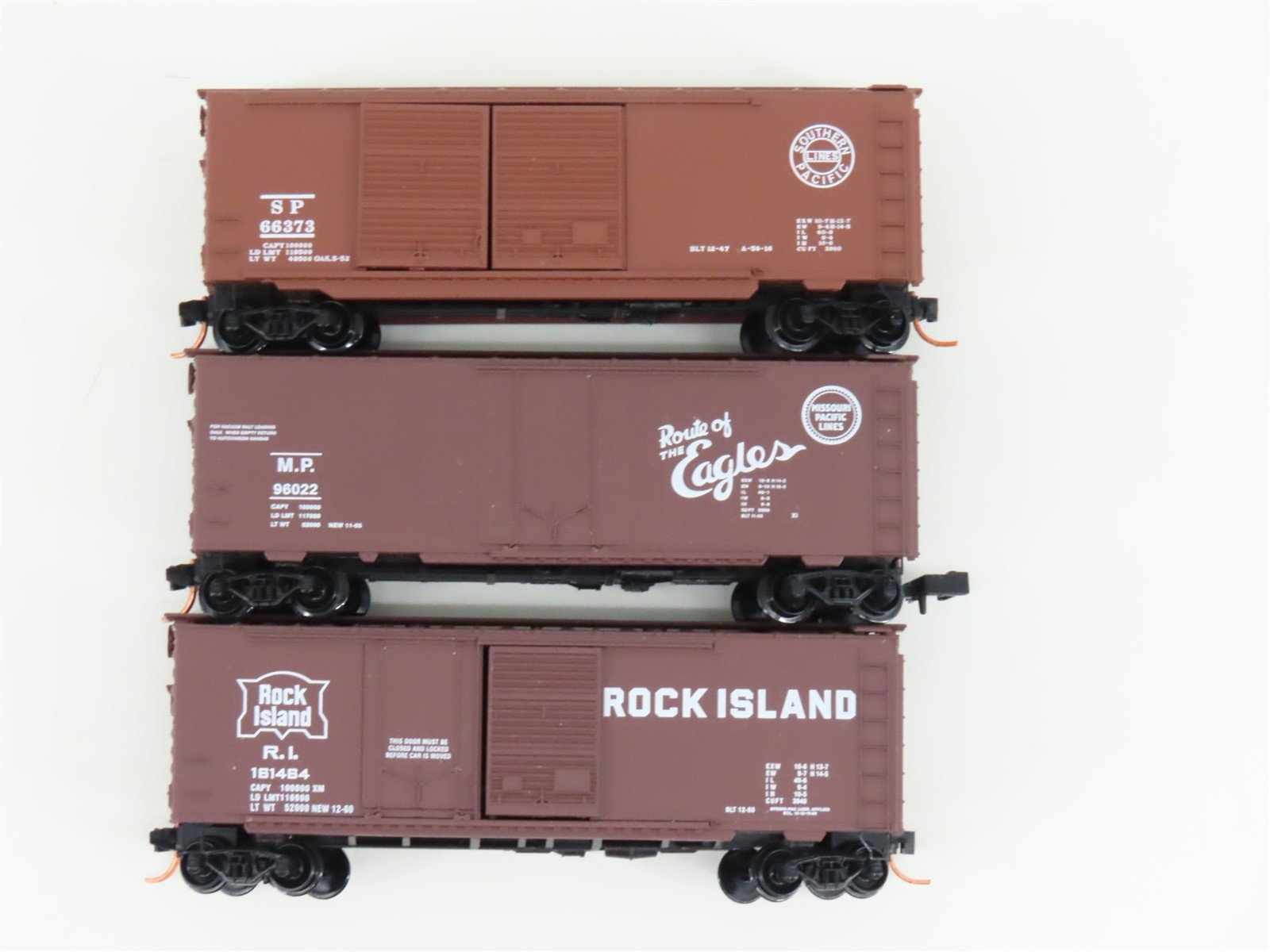 LOT of 3 N Scale Micro-Trains MTL MP/SP/RI Railways 40' Boxcars