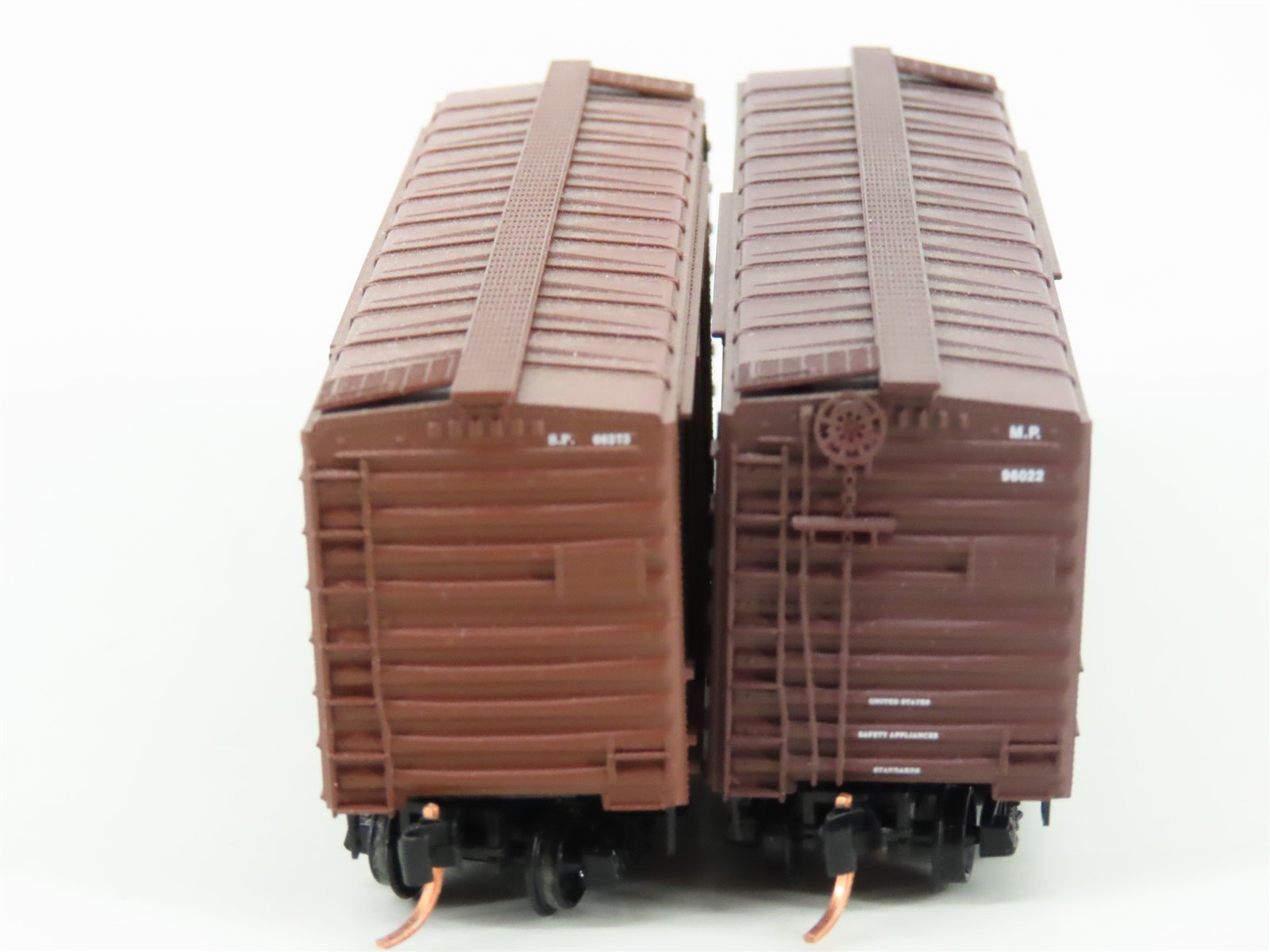 LOT of 2 N Scale Micro-Trains MTL MP/SP Missouri & Southern Pacific 40' Boxcars