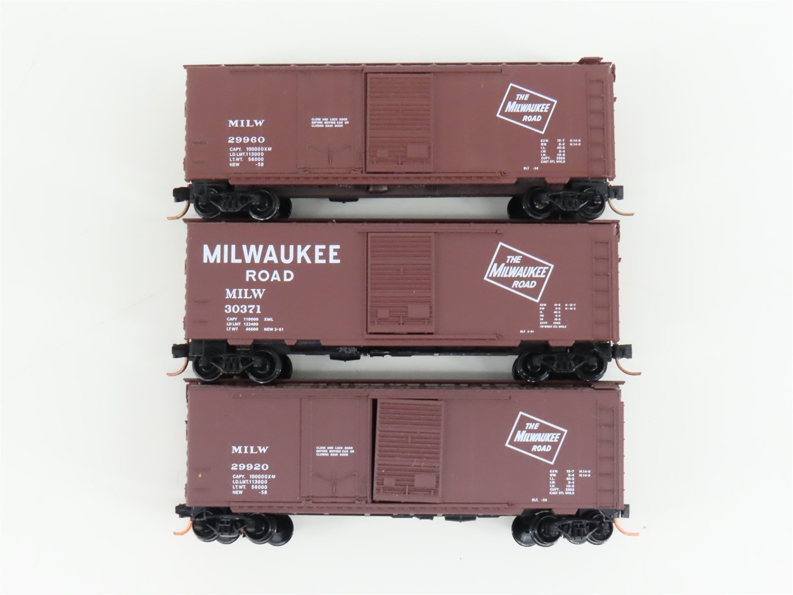 LOT of 3 N Scale Micro-Trains MTL MILW Milwaukee Road 40' Boxcars