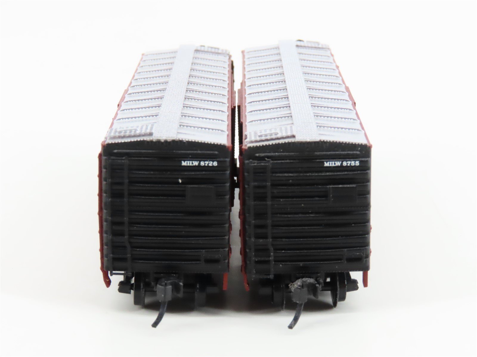 LOT of 3 N Scale Micro-Trains MTL MILW Milwaukee Road 40' Boxcars