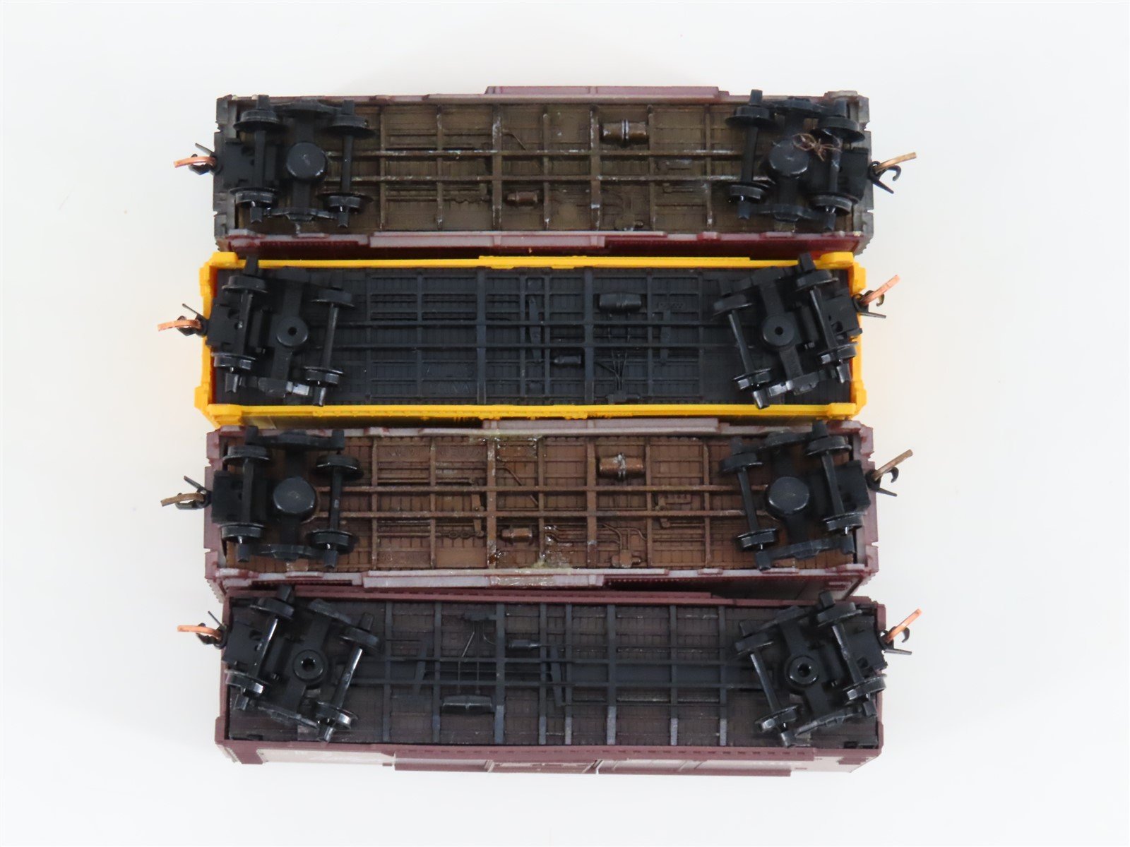 LOT of 4 N Scale Con-Cor/Micro-Trains MILW Milwaukee Road 40' Boxcars