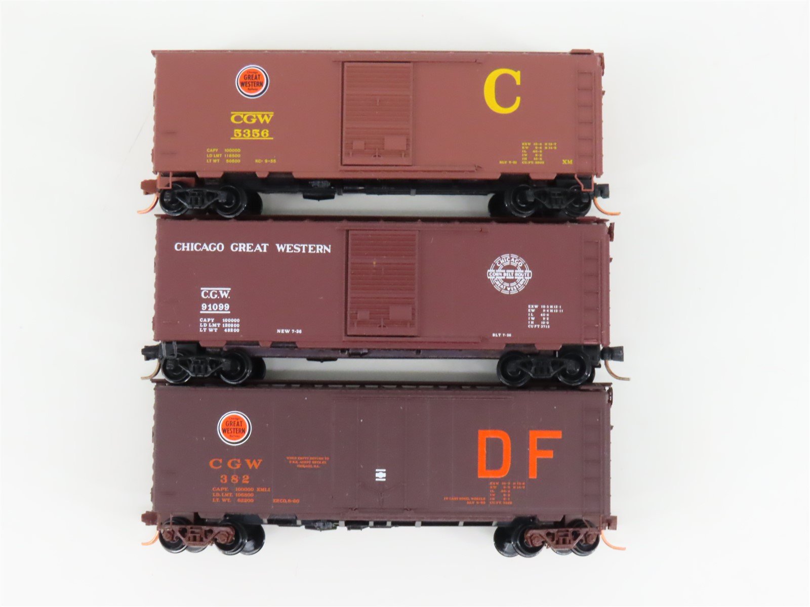 LOT of 3 N Scale Micro-Trains MTL CGW Chicago Great Western 40' Boxcars