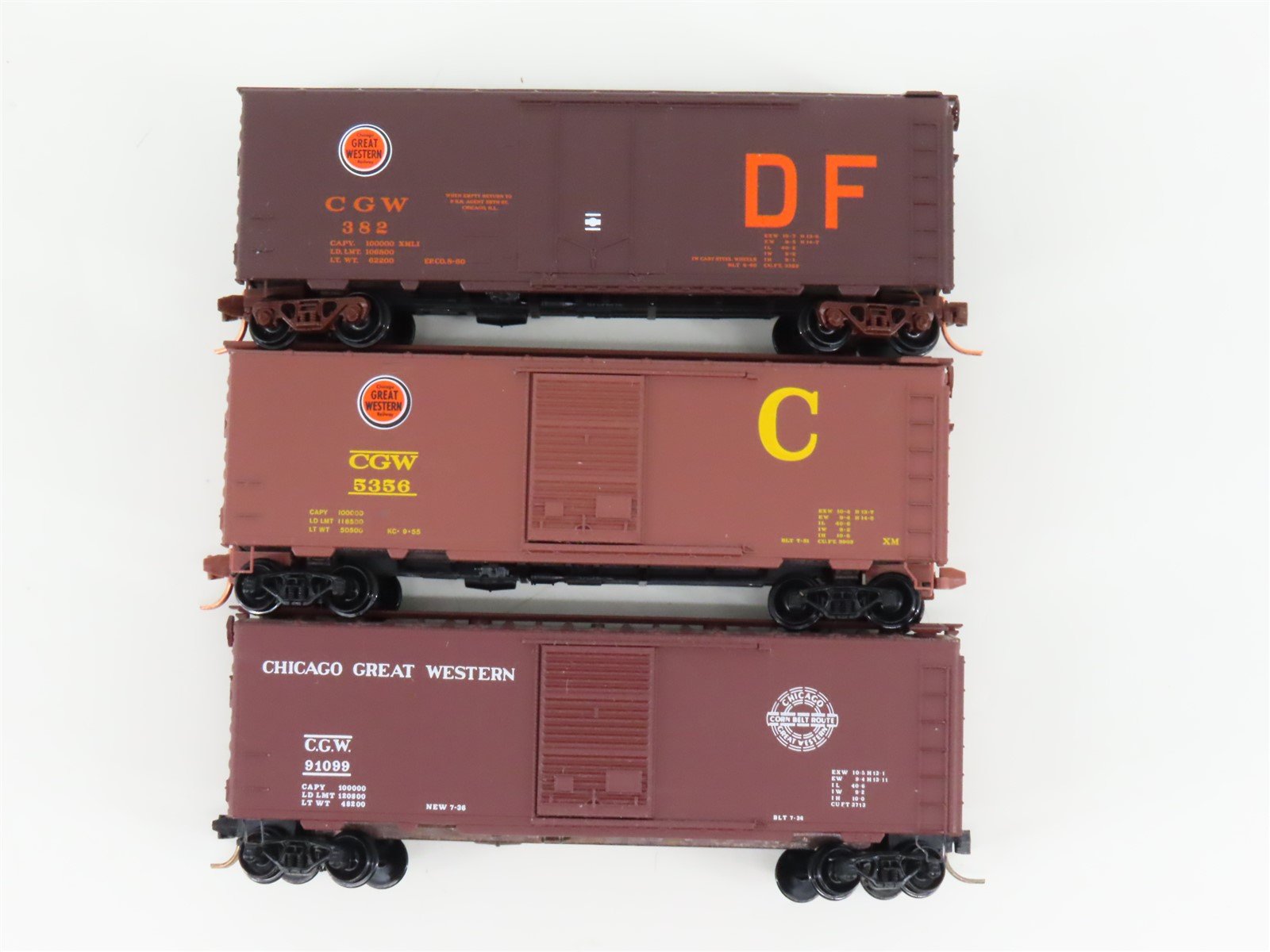 LOT of 3 N Scale Micro-Trains MTL CGW Chicago Great Western 40' Boxcars