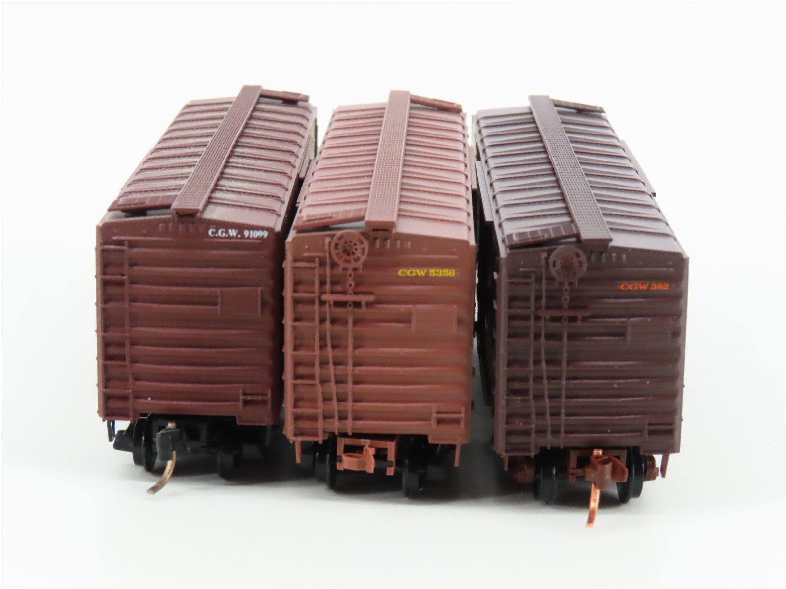 LOT of 3 N Scale Micro-Trains MTL CGW Chicago Great Western 40' Boxcars
