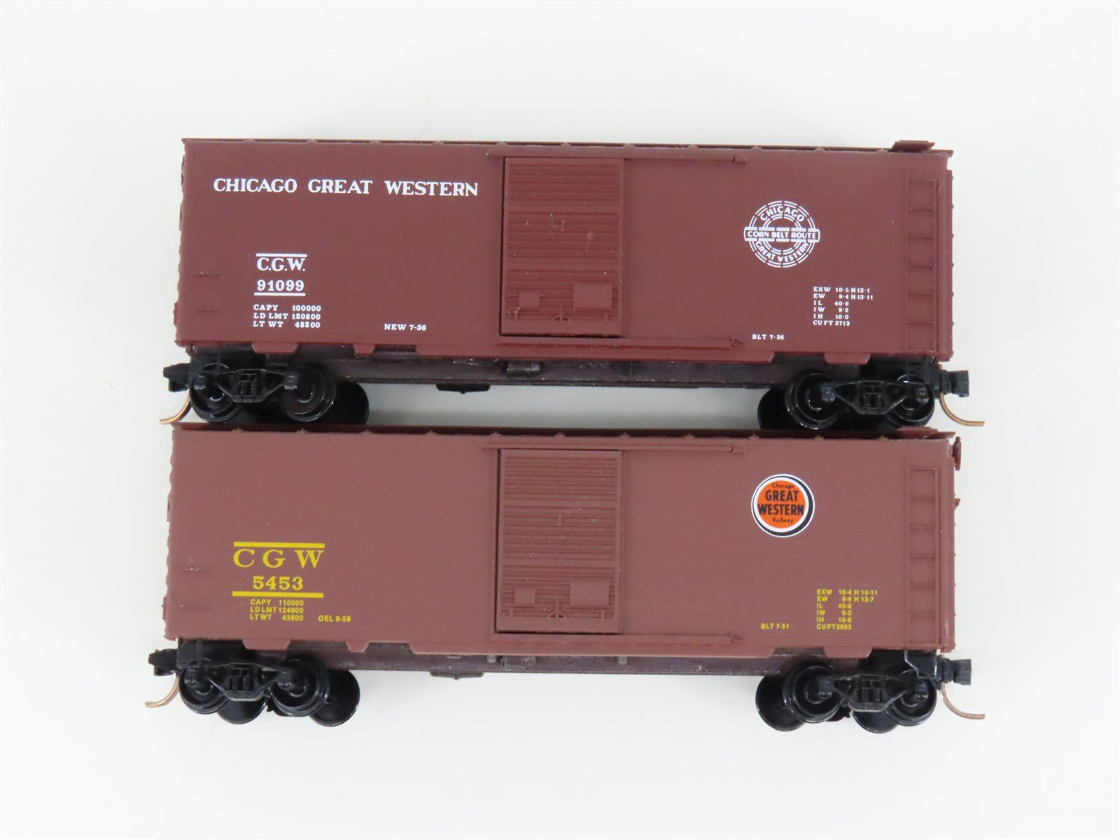 LOT of 2 N Scale Kadee Micro-Trains MTL CGW Chicago Great Western Box Cars