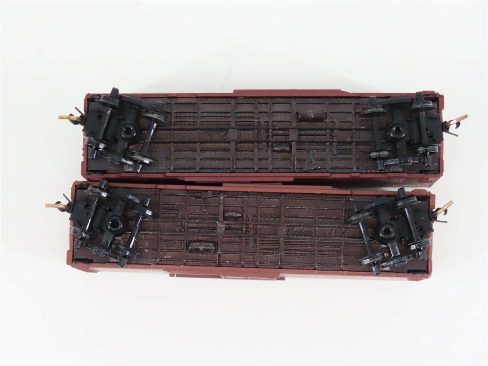 LOT of 2 N Scale Kadee Micro-Trains MTL CGW Chicago Great Western Box Cars