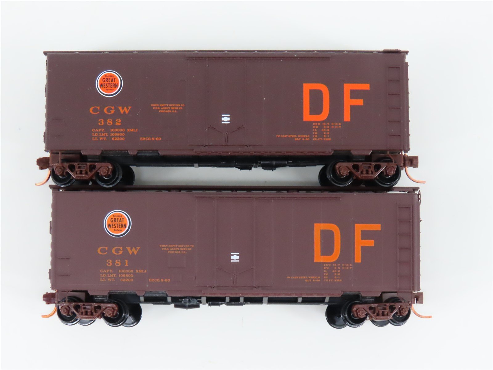 LOT of 2 N Scale Micro-Trains MTL CGW Chicago Great Western Railroad Box Cars