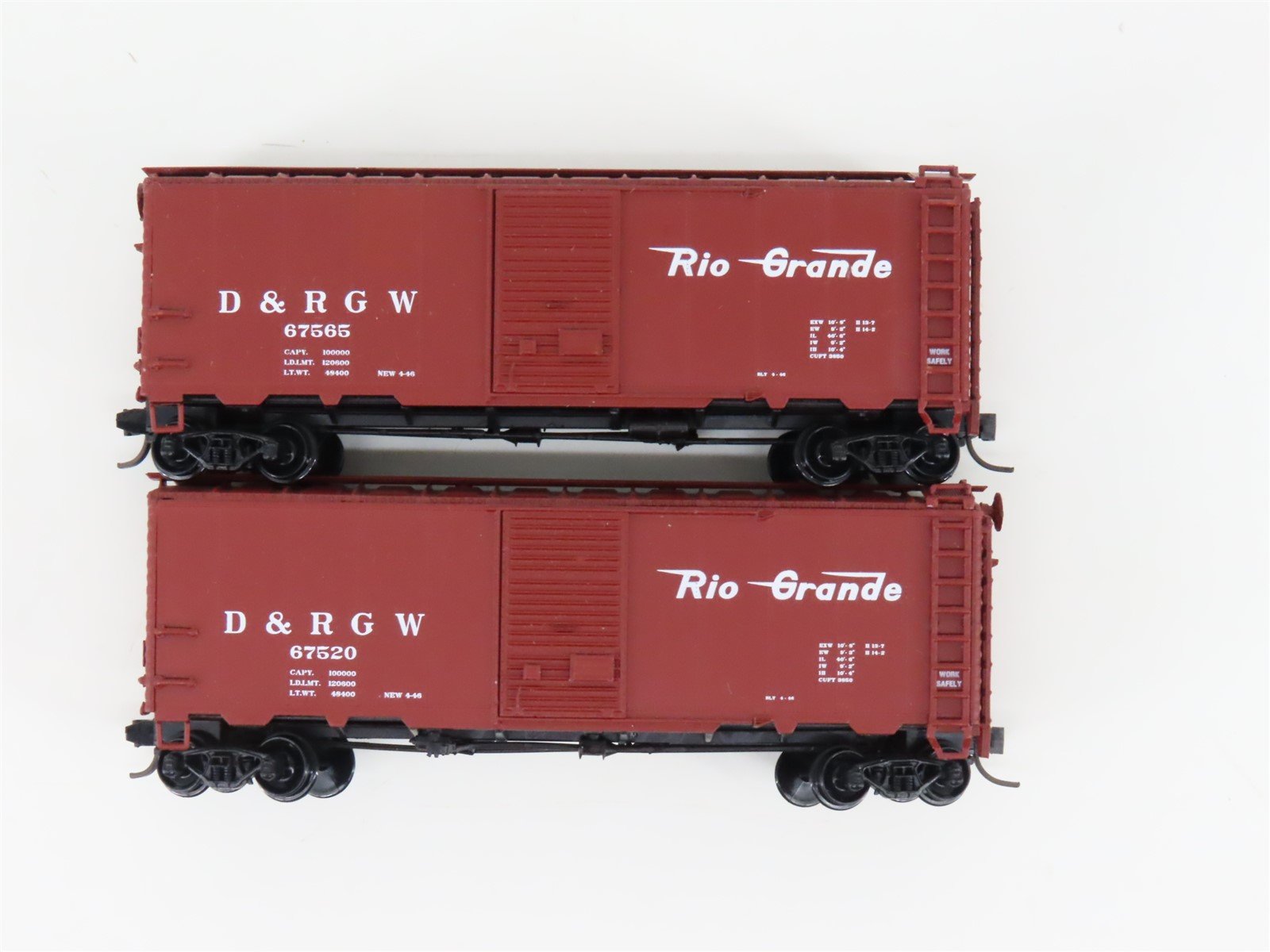LOT of 2 N Scale InterMountain D&RGW Rio Grande Railroad Single Door Box Cars