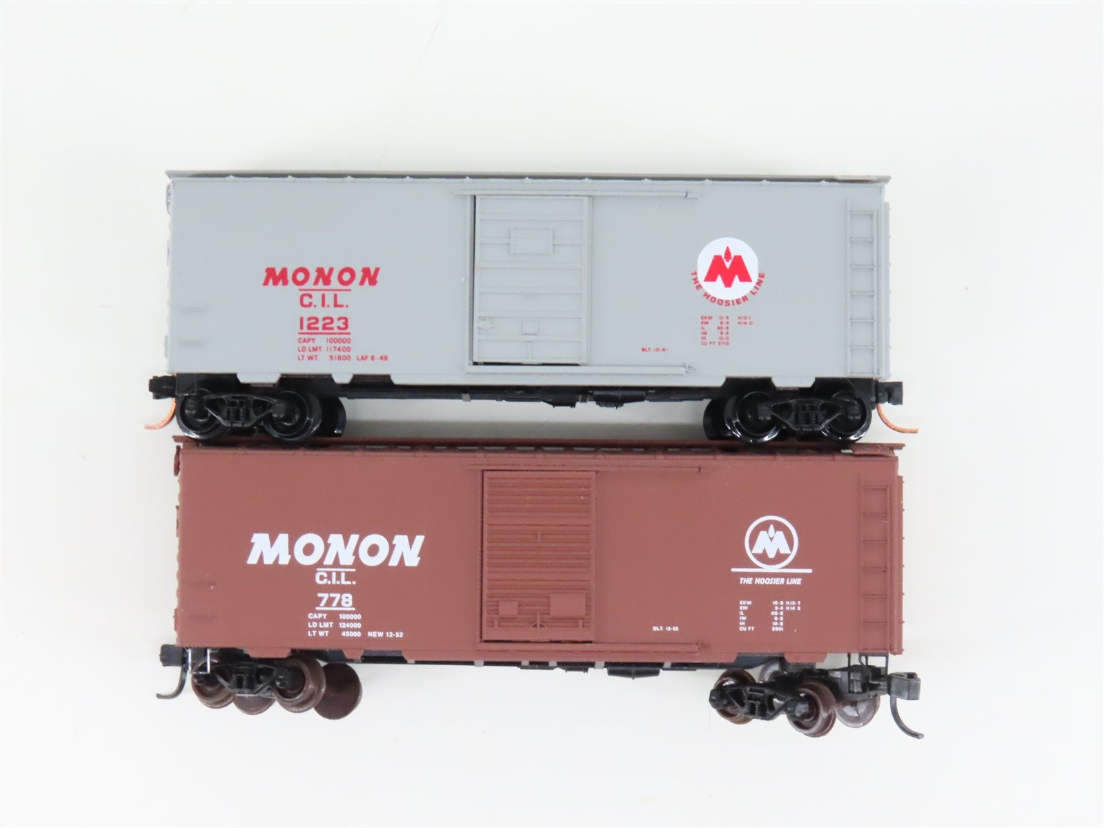 LOT of 2 N Scale Micro-Trains MTL CIL Monon Railroad Single Door Box Cars