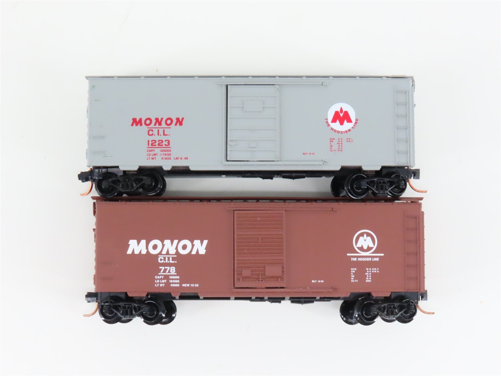 LOT of 2 N Scale Micro-Trains MTL CIL Monon Railroad Single Door Box Cars