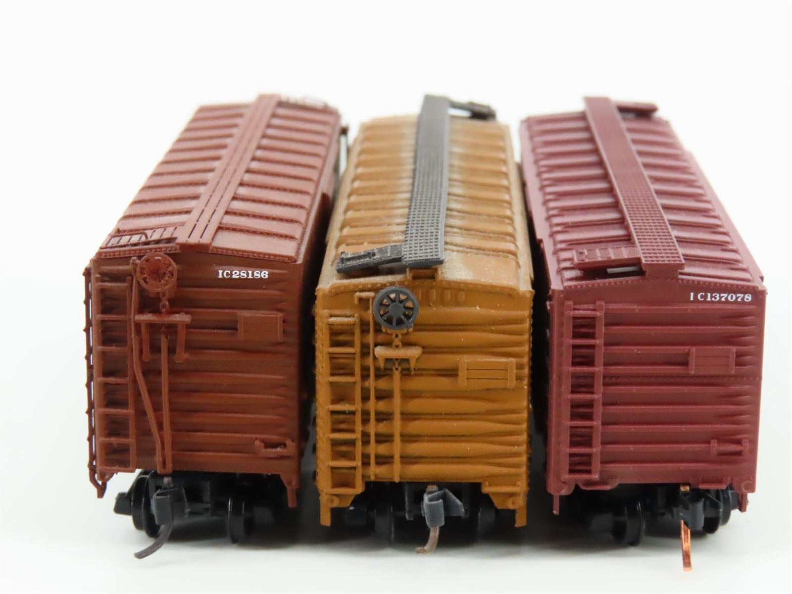 LOT of 3 N Scale Atlas & InterMountain IC Illinois Central Railroad Box Cars