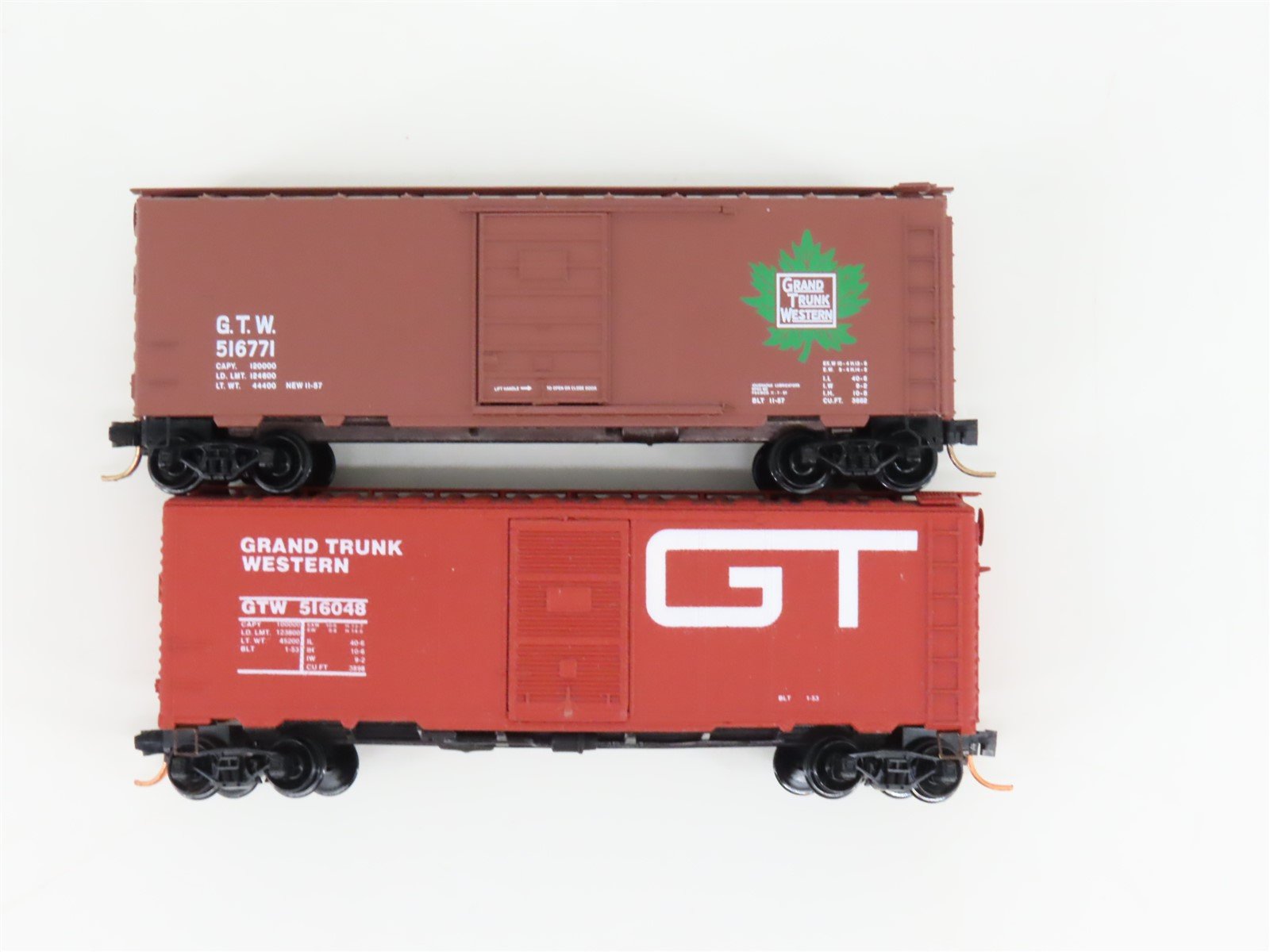 LOT of 2 N Kadee Micro-Trains MTL & Deluxe GTW Grand Trunk Western Box Cars