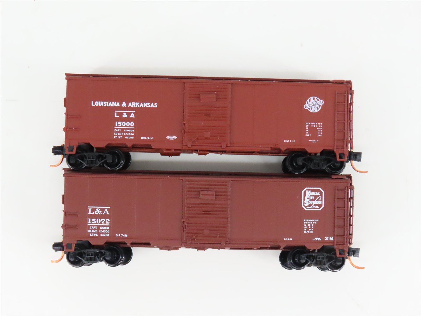 LOT of 2 N Scale Atlas L&A Louisiana & Arkansas Railroad Single Door Box Cars