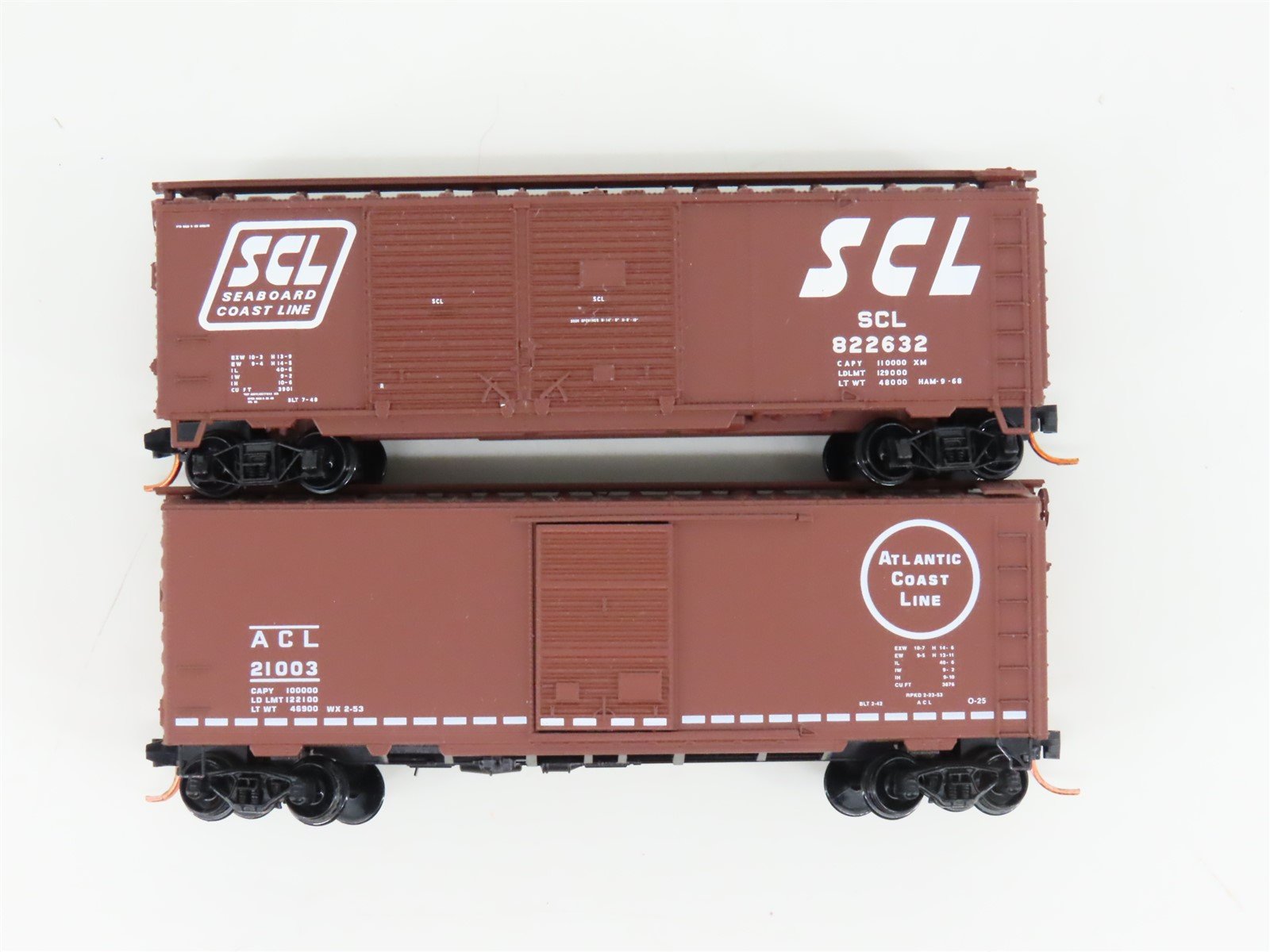 LOT of 2 N Scale Atlas & Micro-Trains MTL SCL/ACL Railroad Box Cars