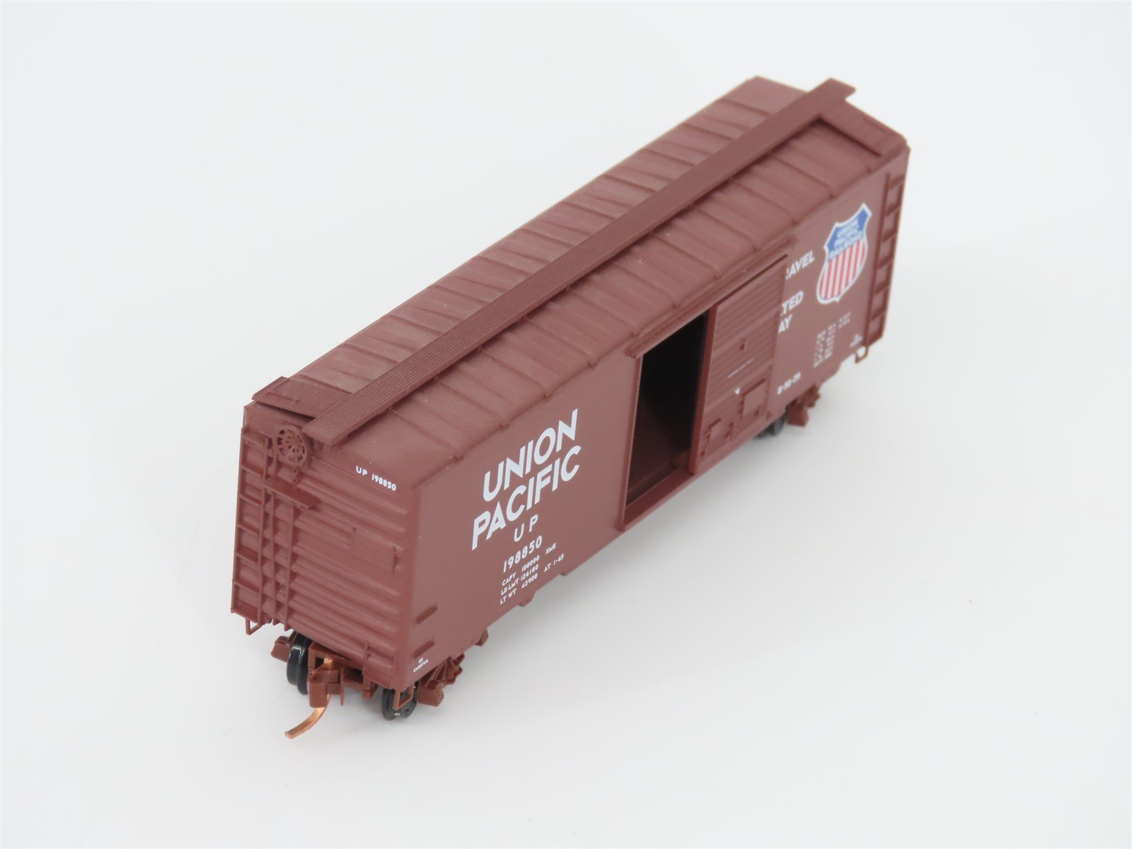 LOT of 3 N Scale Micro-Trains MTL & Atlas CP/UP Railroad Box Cars