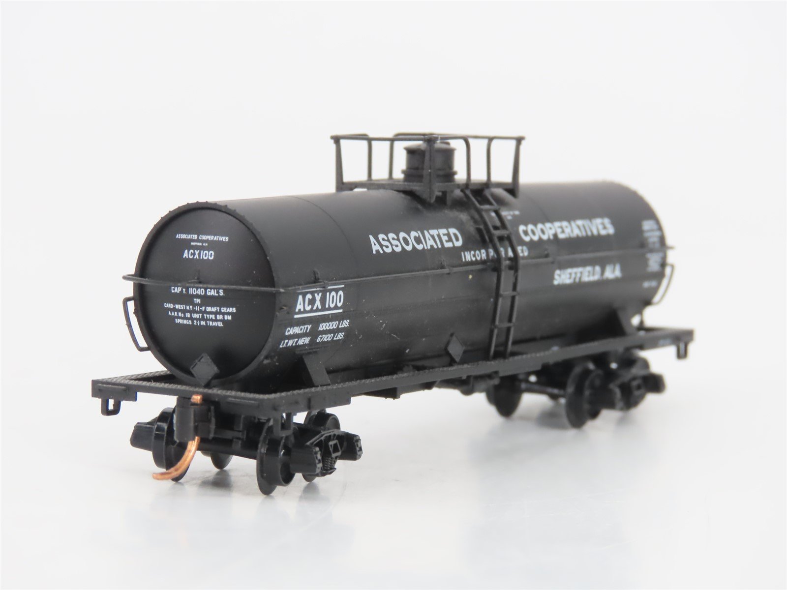 LOT of 2 N Scale Atlas ACX/MICX Single Dome Tank Cars
