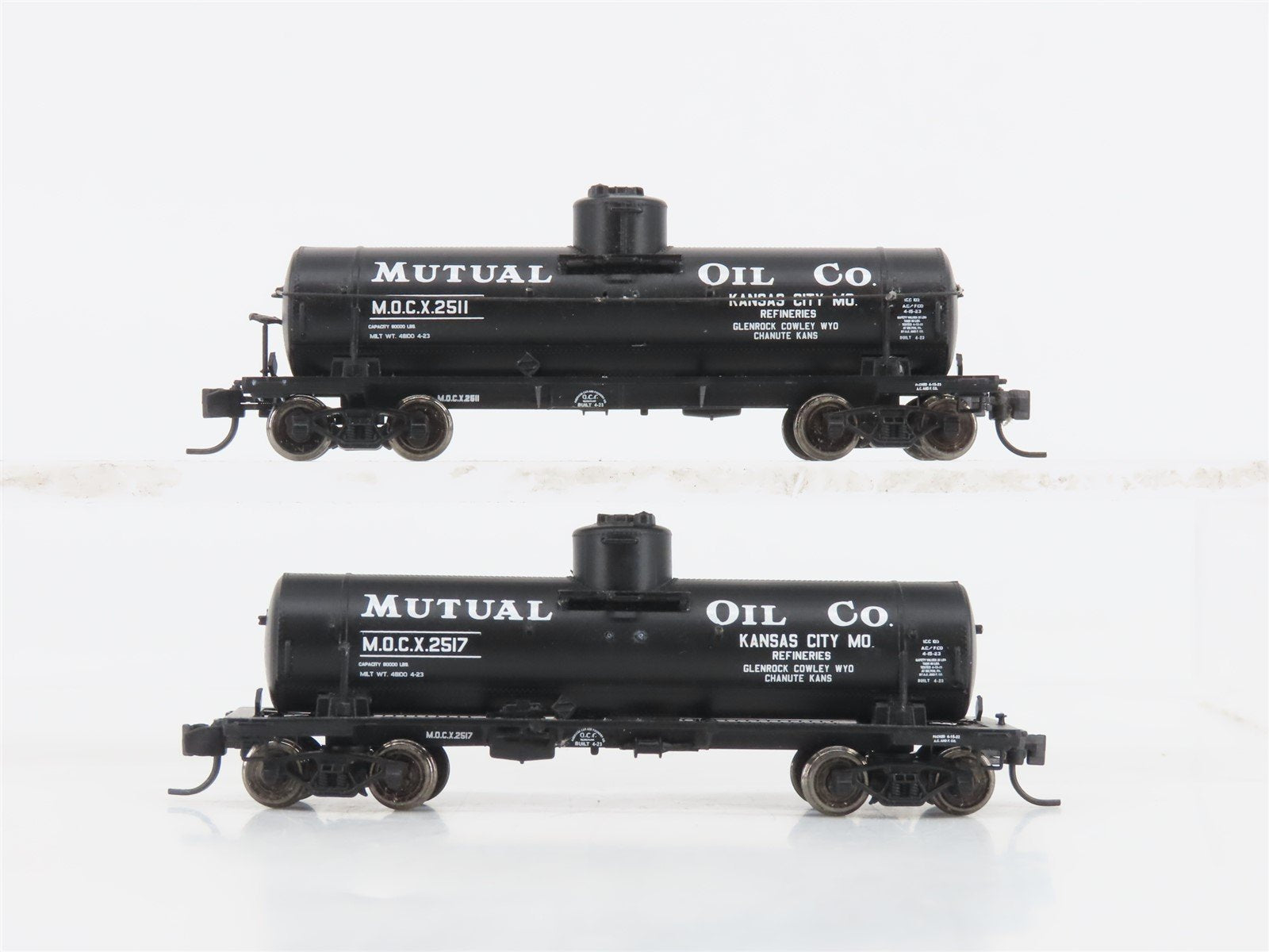 LOT of 2 N Scale InterMountain MOCX Mutual Oil Co Single Dome Tank Cars