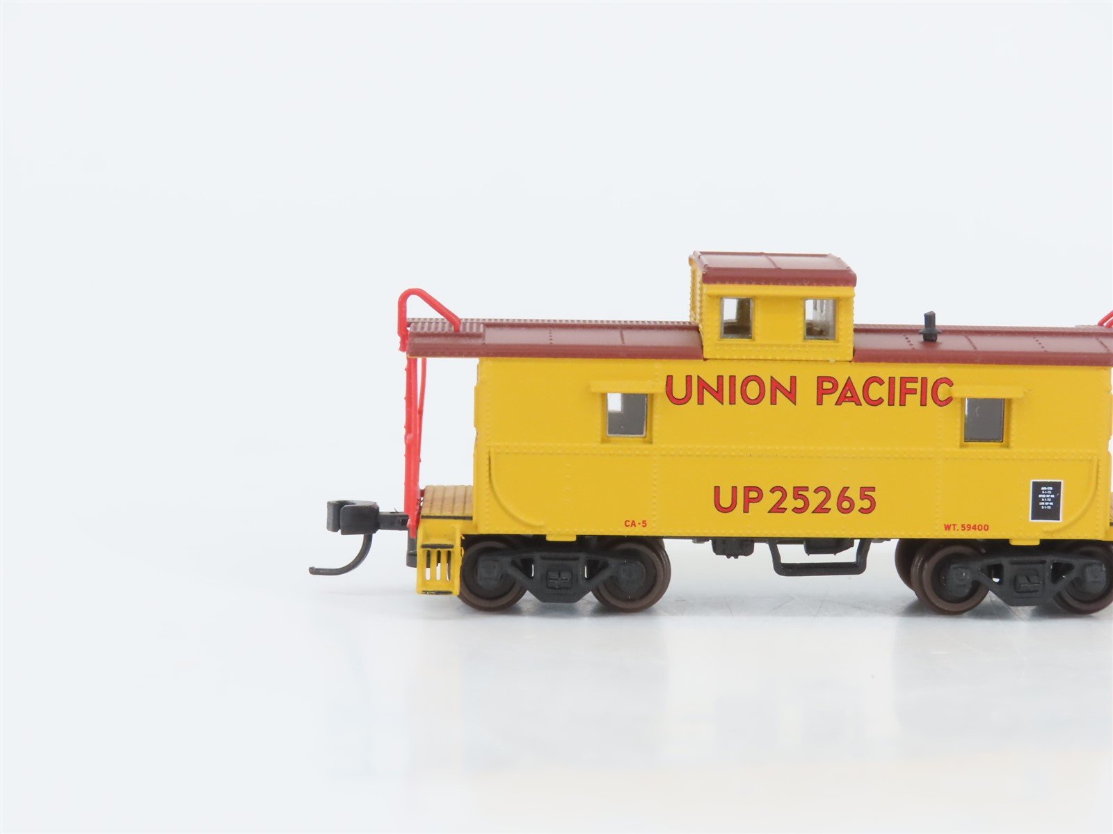 LOT of 2 N Scale Atlas UP Union Pacific Railroad Cupola Cabooses