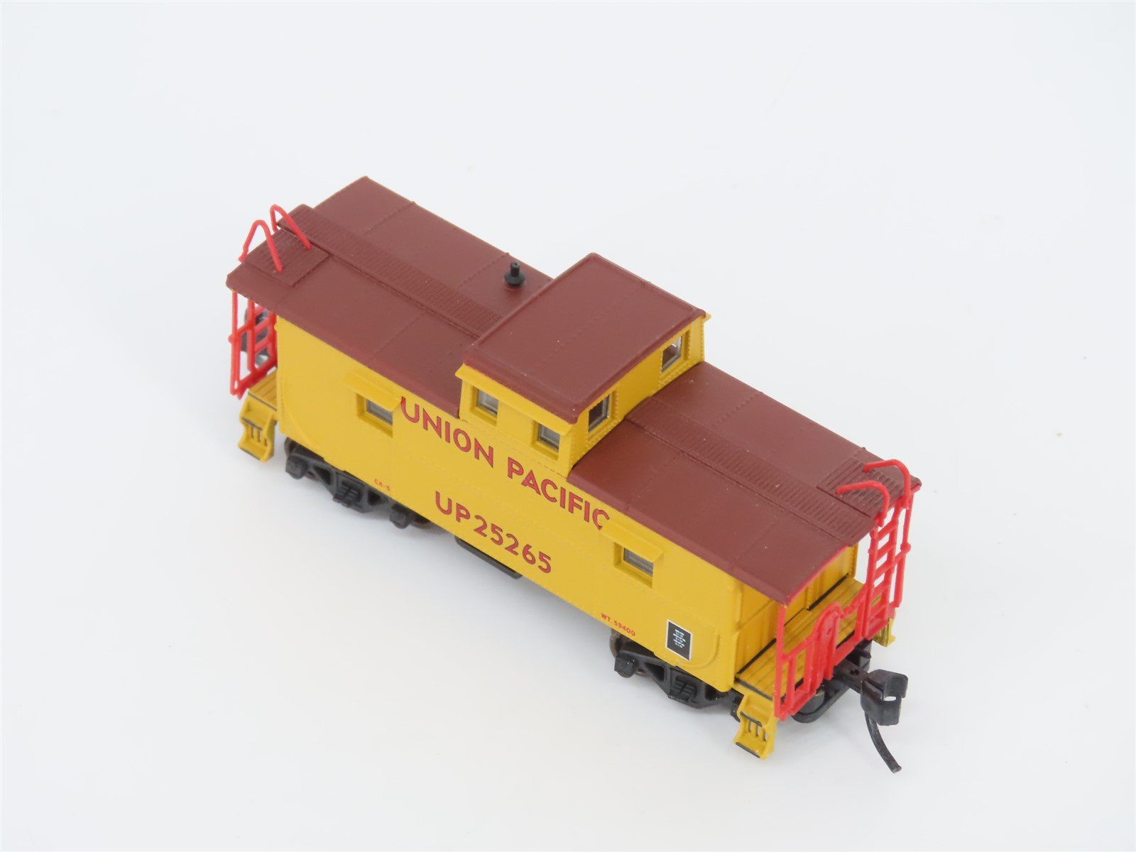 LOT of 2 N Scale Atlas UP Union Pacific Railroad Cupola Cabooses