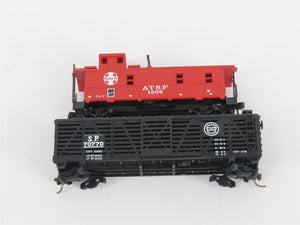 LOT- 8 N Bachmann, Atlas, & Kadee Micro-Trains MTL Assorted Caboose & Stock Cars