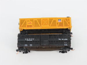 LOT- 8 N Bachmann, Atlas, & Kadee Micro-Trains MTL Assorted Caboose & Stock Cars