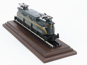 Lionel/Hallamrk 2332 PRR Pennsylvania GG1 Electric Loco #2332 STATIC MODEL