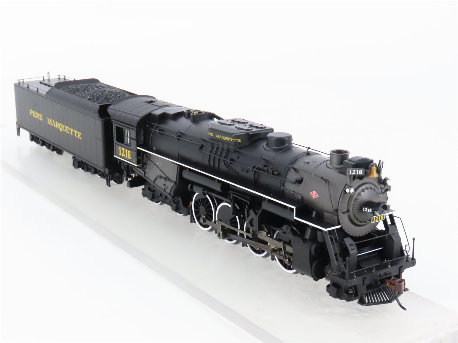 HO Scale Bachmann 50902 PM Pere Marquette 2-8-4 Steam Locomotive #1218 w/ DCC