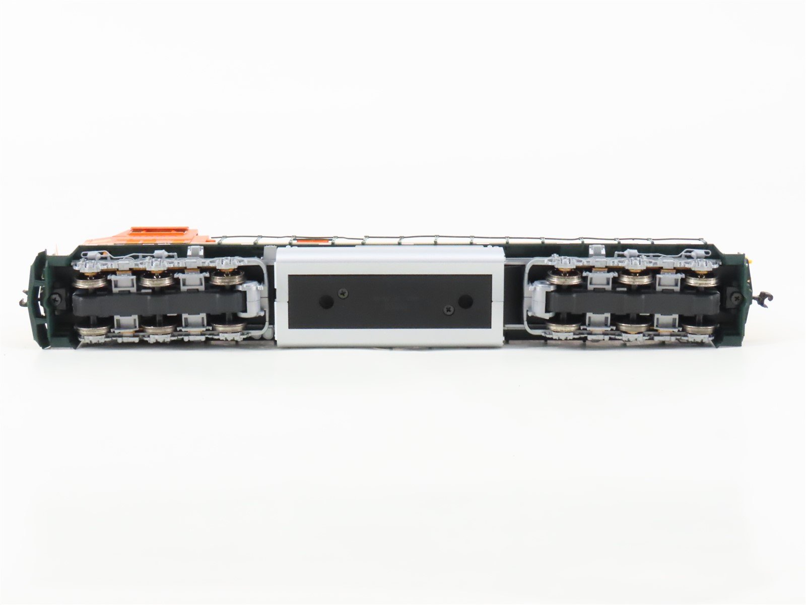 HO Scale KATO 37-6451 BNSF Railway H2 SD70MAC Diesel Locomotive #8802