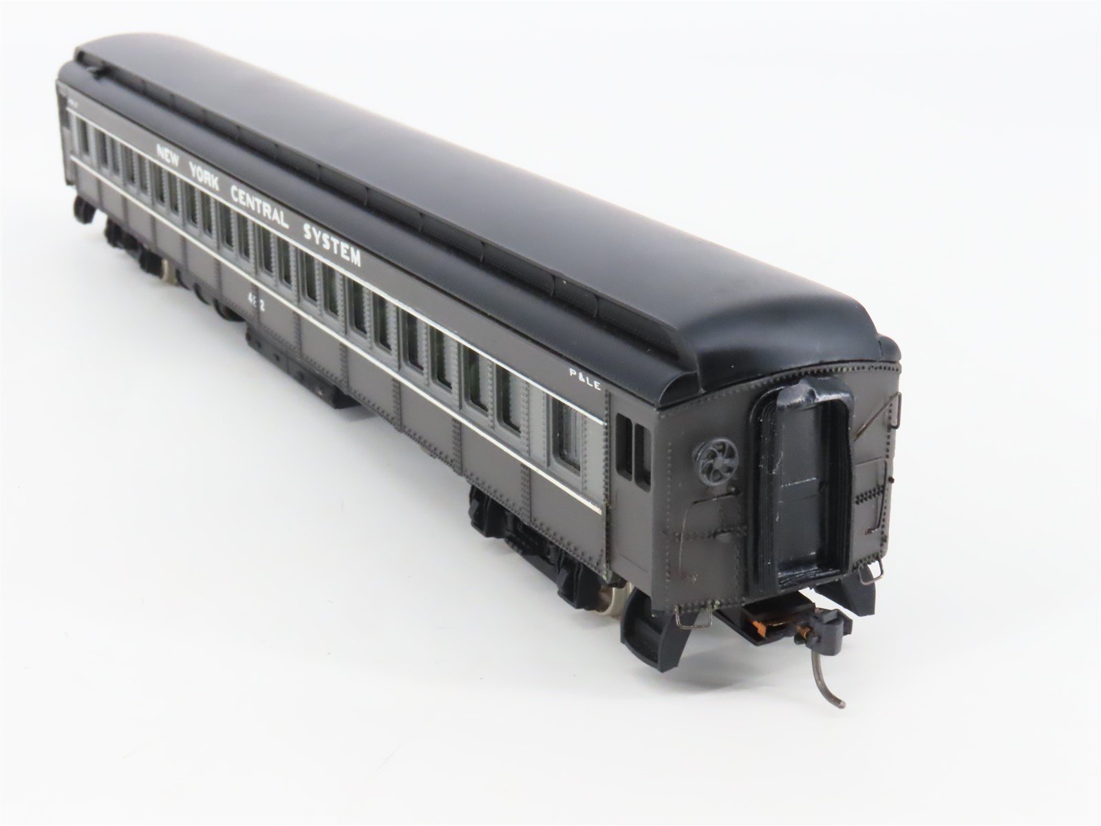 HO Scale Bachmann Spectrum 89102 P&LE NYC New York Central Coach Passenger #412