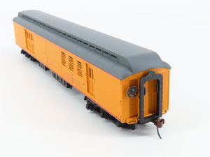 HO Scale IHC #49695 UP Union Pacific Heavyweight RPO Passenger Car #2247